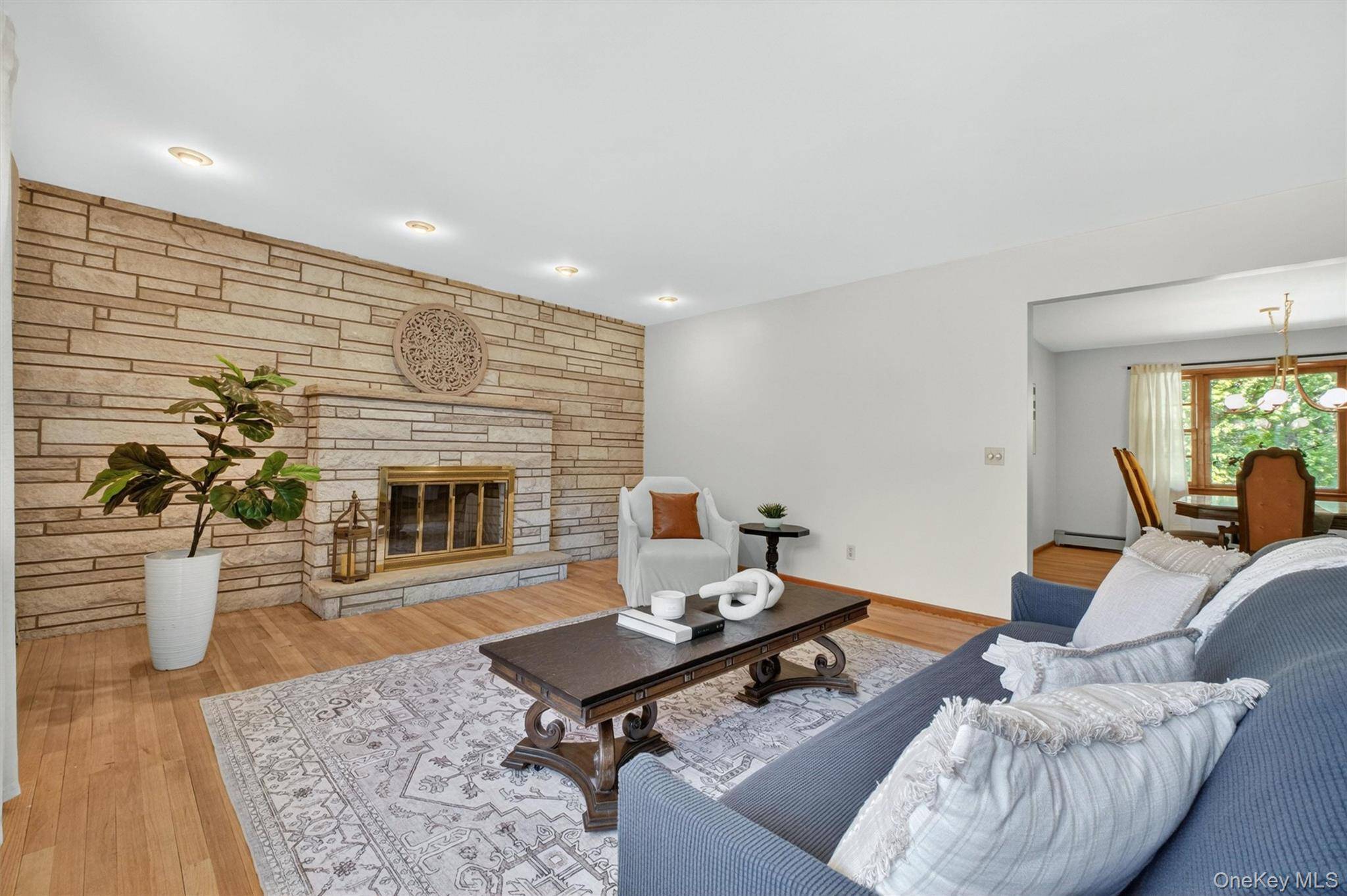 Casa de 3 Dormitorios en Venta en Wappingers Falls - Nueva York - EE. UU. - 2