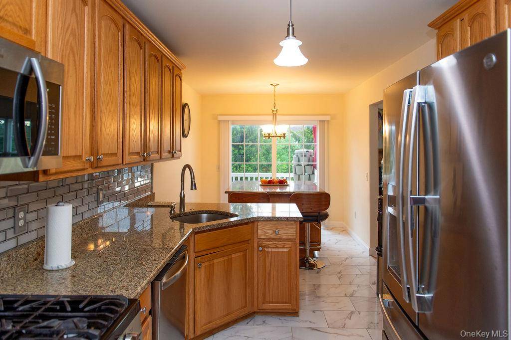 Casa com 3 Quartos à Venda em Wappingers Falls - Nova Iorque - EUA - 5