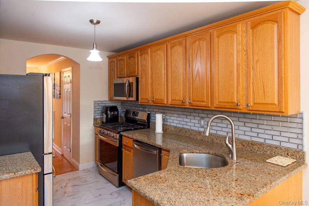 Casa com 3 Quartos à Venda em Wappingers Falls - Nova Iorque - EUA - 6