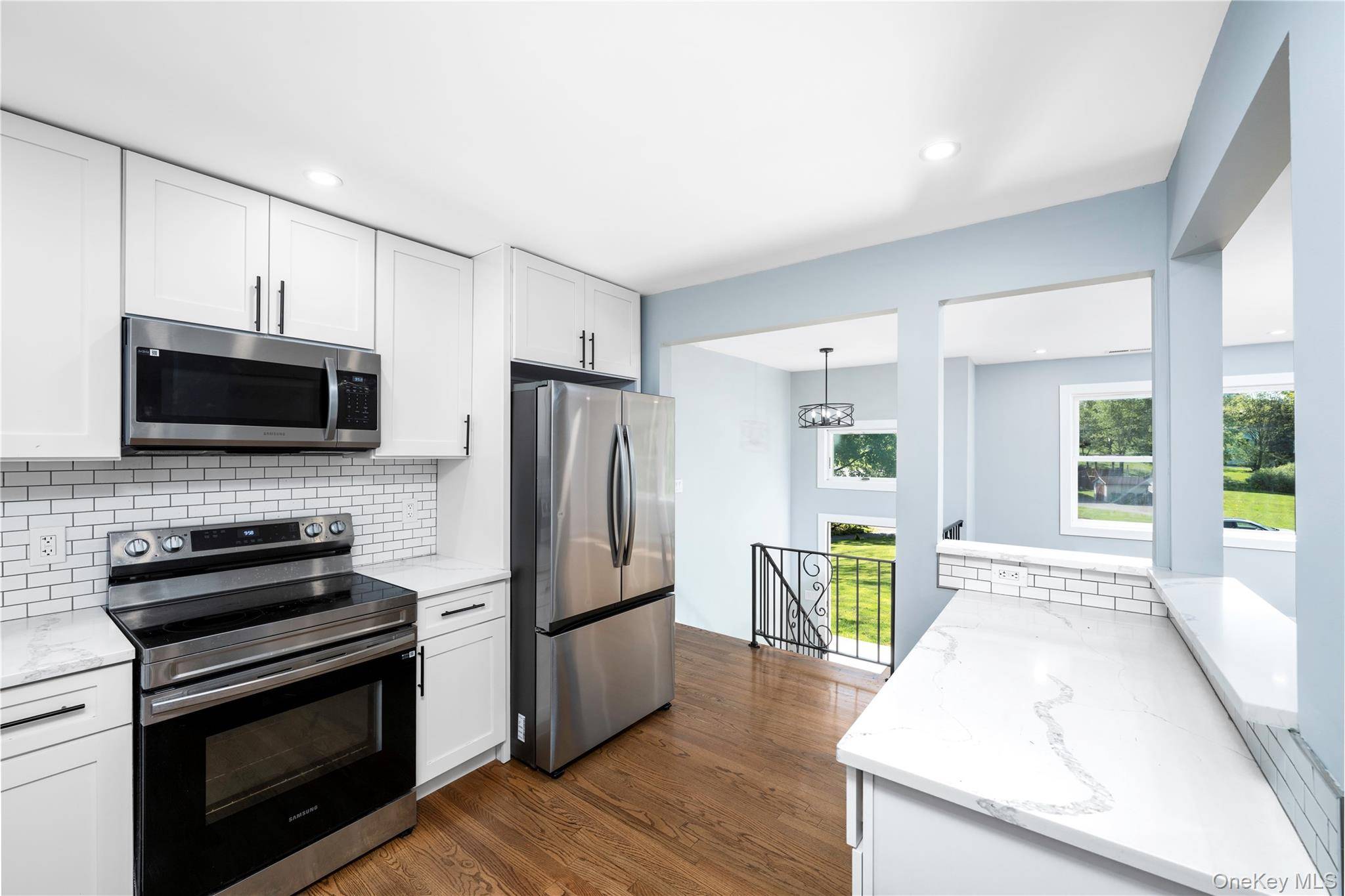 Casa com 3 Quartos à Venda em Wappingers Falls - Nova Iorque - EUA - 2