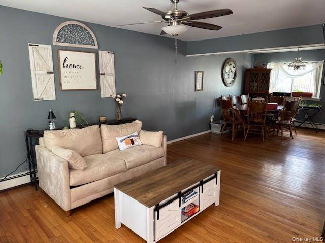 Casa com 3 Quartos à Venda em Wappingers Falls - Nova Iorque - EUA - 2