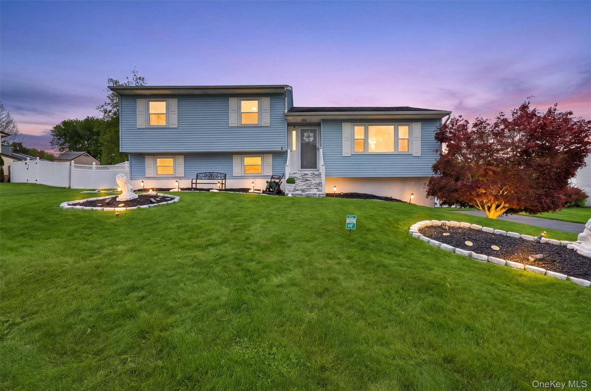 Casa de 3 Dormitorios en Venta en Washingtonville - Nueva York - EE. UU. - 1