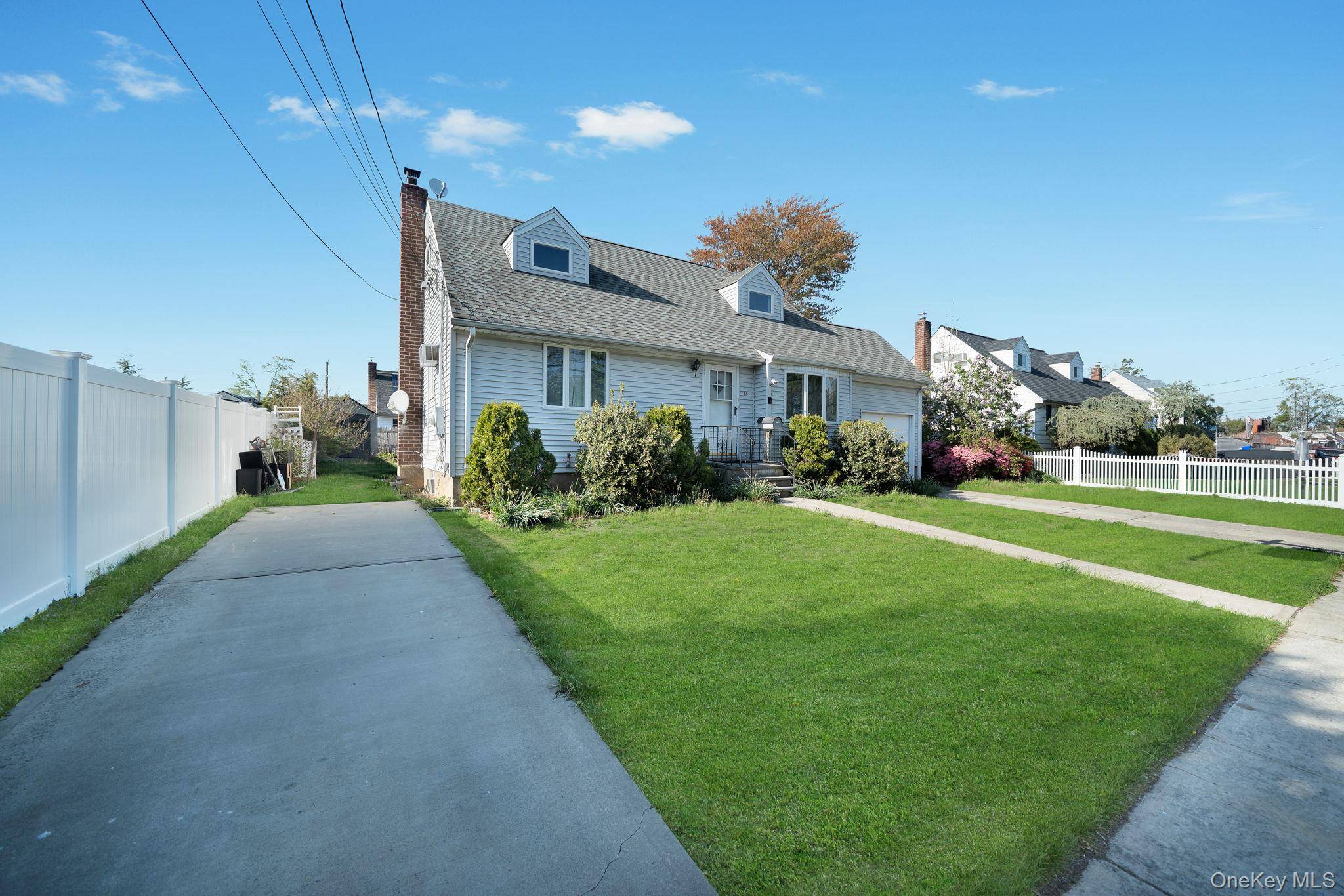 Casa com 3 Quartos à Venda em West Babylon - Nova Iorque - EUA - 2