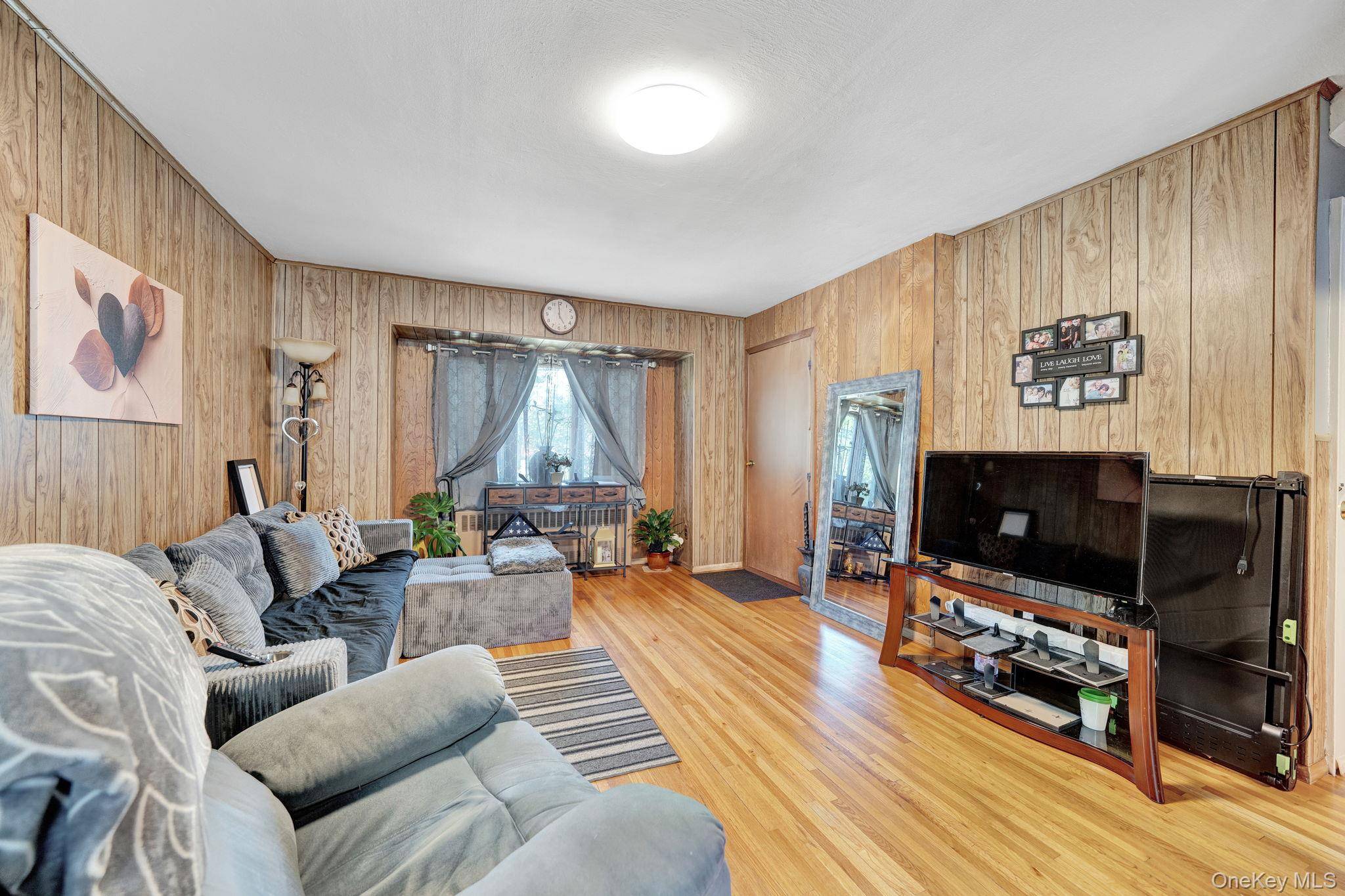 Casa com 3 Quartos à Venda em West Babylon - Nova Iorque - EUA - 6