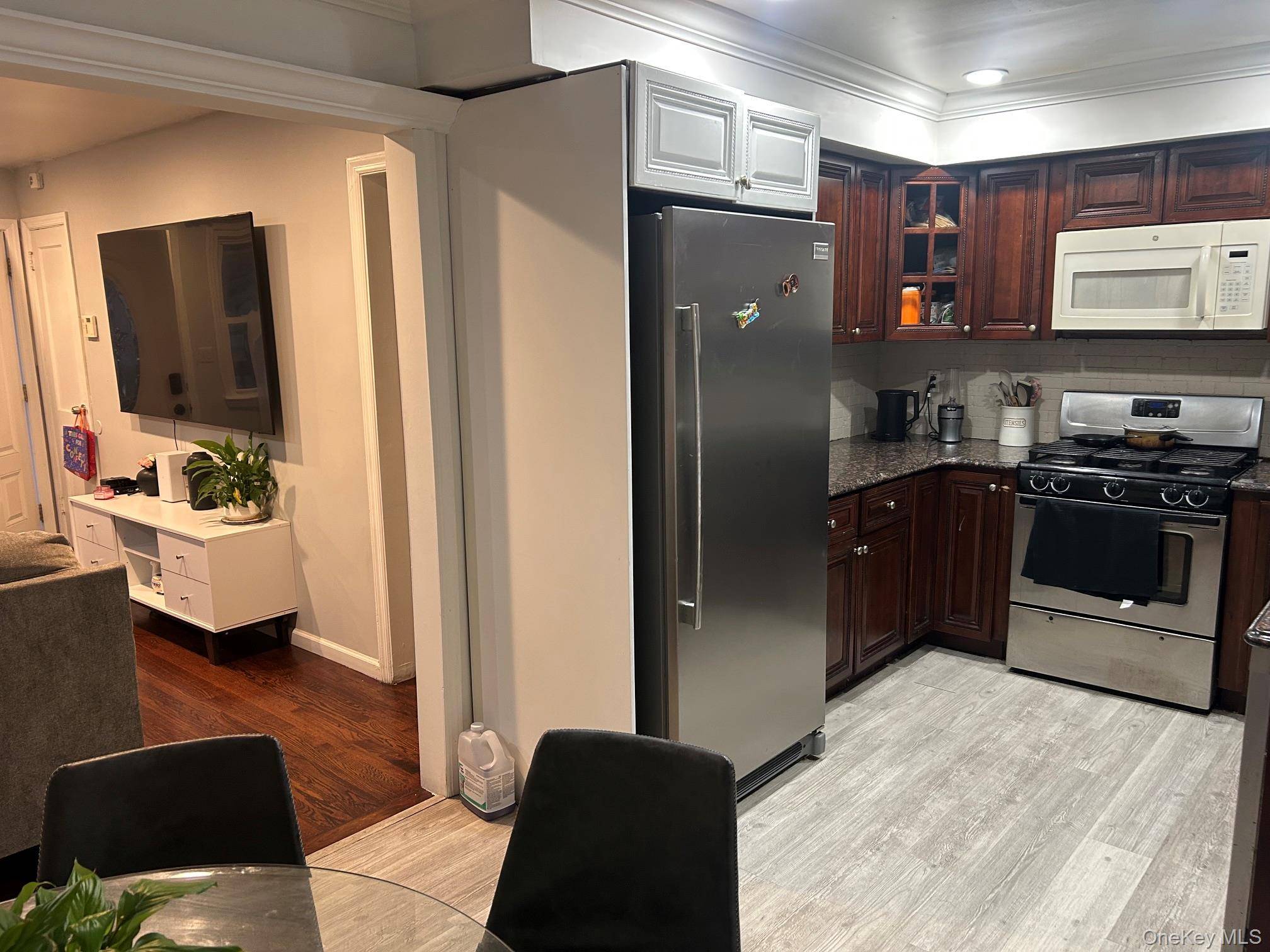 Casa com 3 Quartos à Venda em West Babylon - Nova Iorque - EUA - 7
