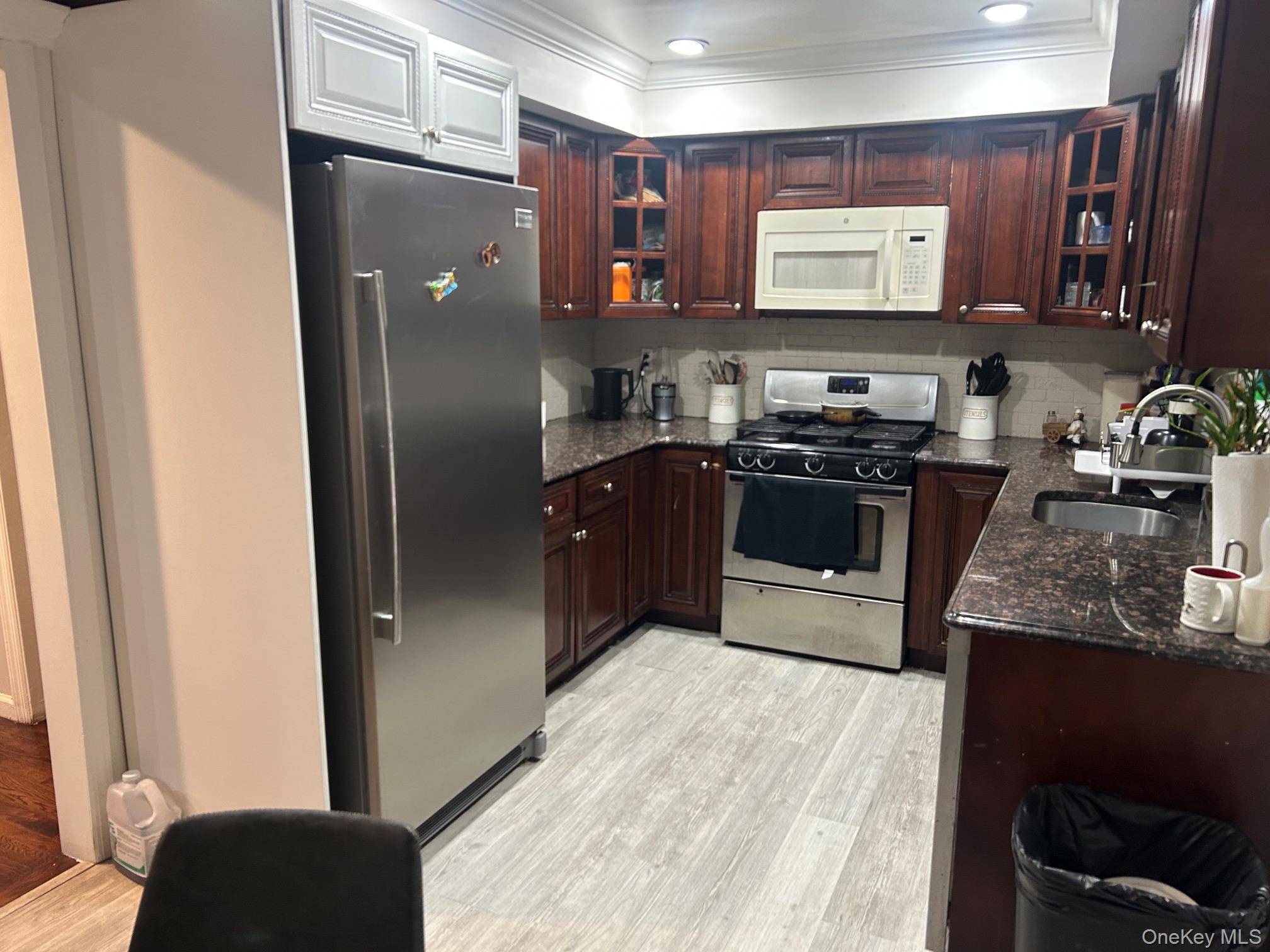 Casa com 3 Quartos à Venda em West Babylon - Nova Iorque - EUA - 8