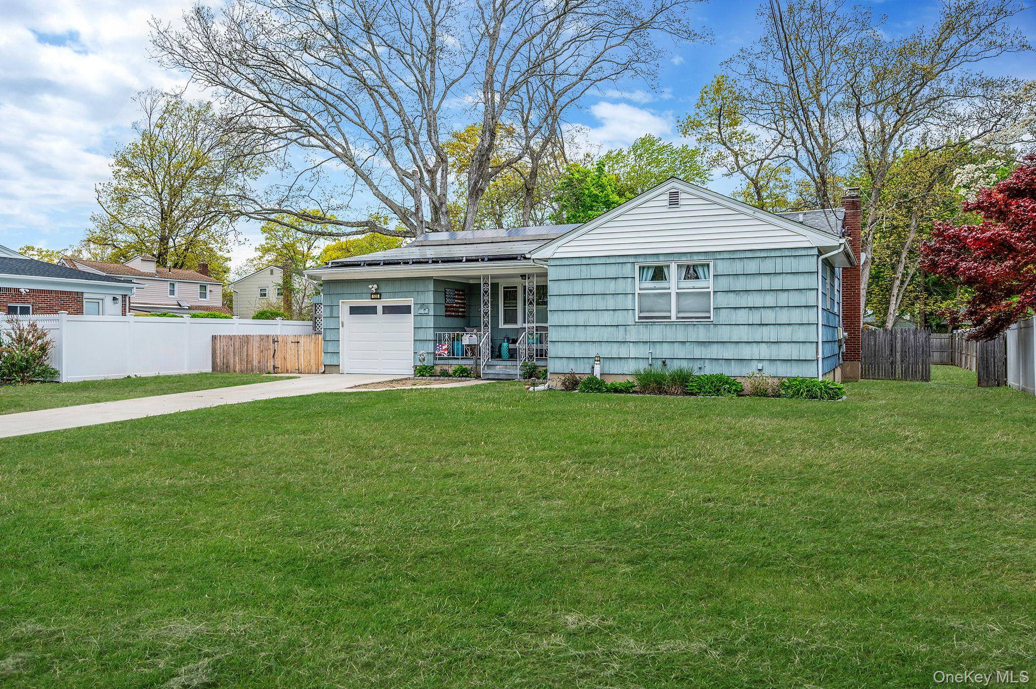 Casa com 3 Quartos à Venda em West Islip - Nova Iorque - EUA - 3