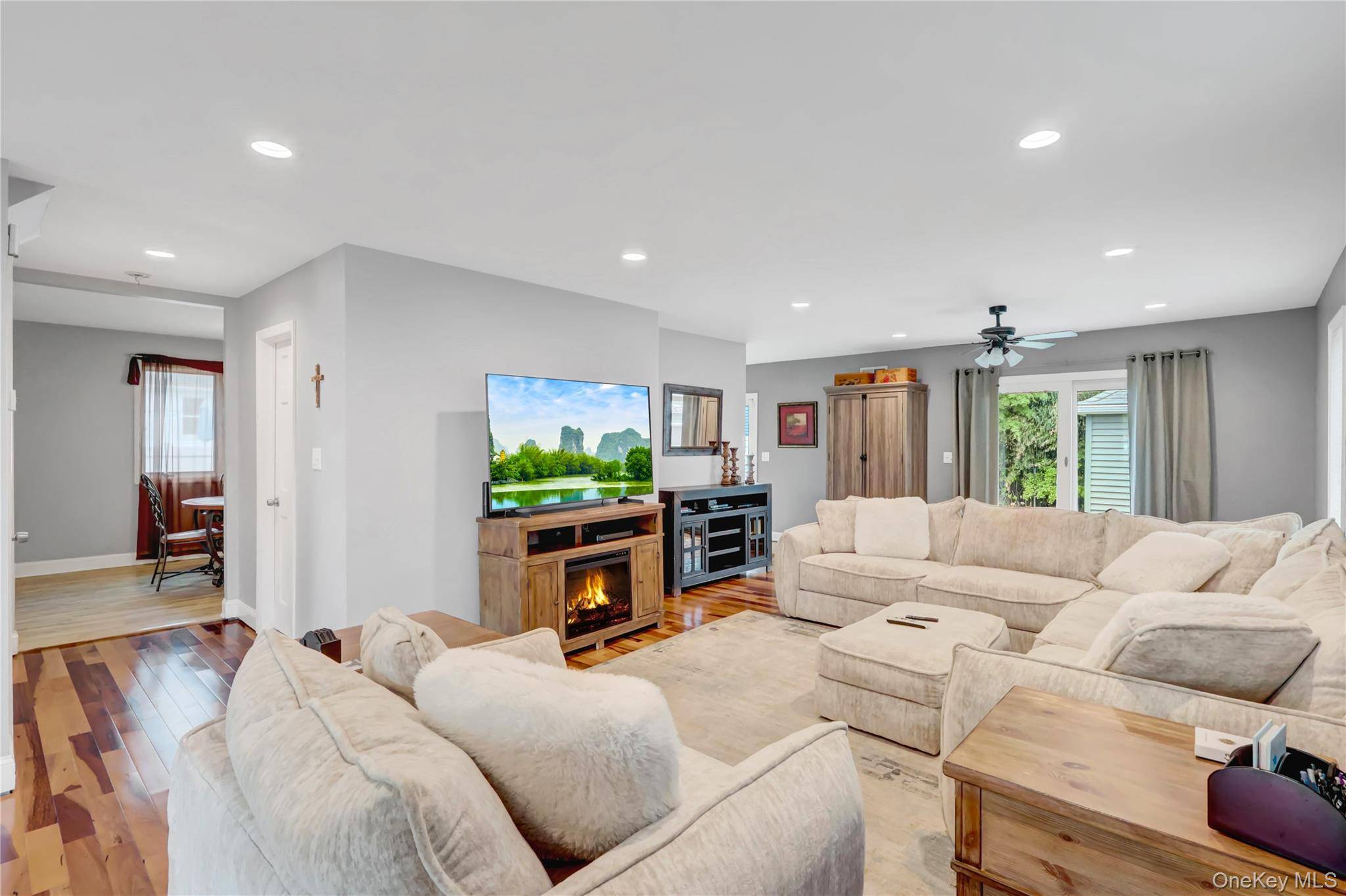 Casa com 3 Quartos à Venda em West Islip - Nova Iorque - EUA - 6