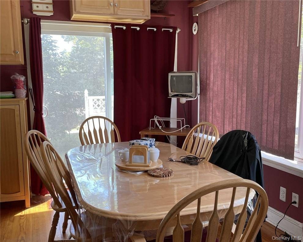 Casa com 3 Quartos à Venda em West Nyack - Nova Iorque - EUA - 4
