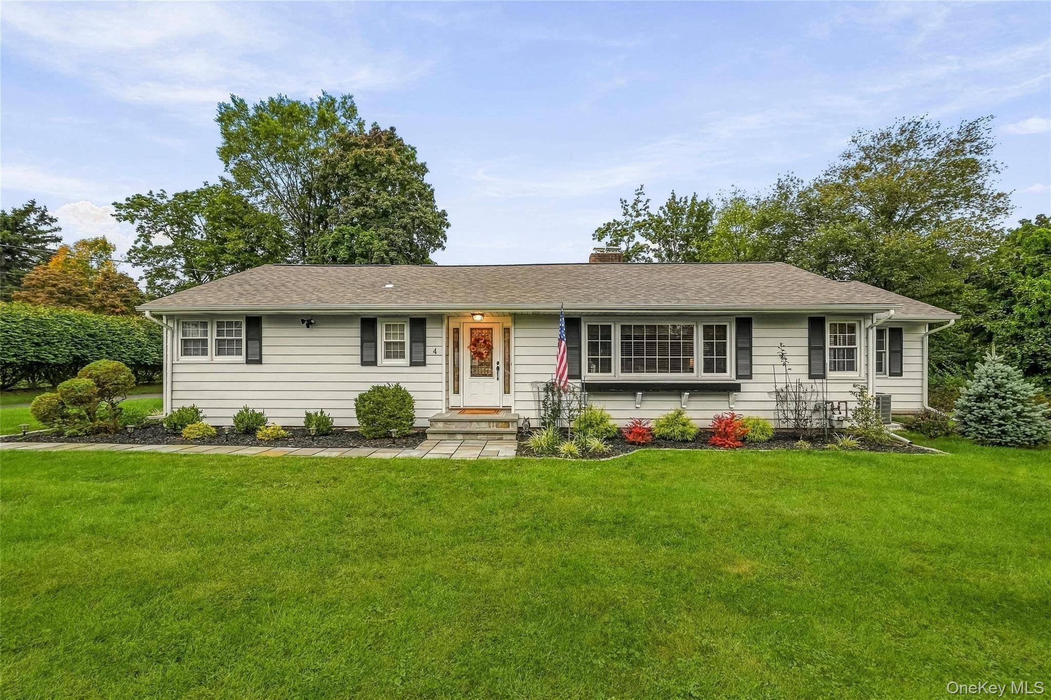 Casa com 3 Quartos à Venda em West Nyack - Nova Iorque - EUA - 2