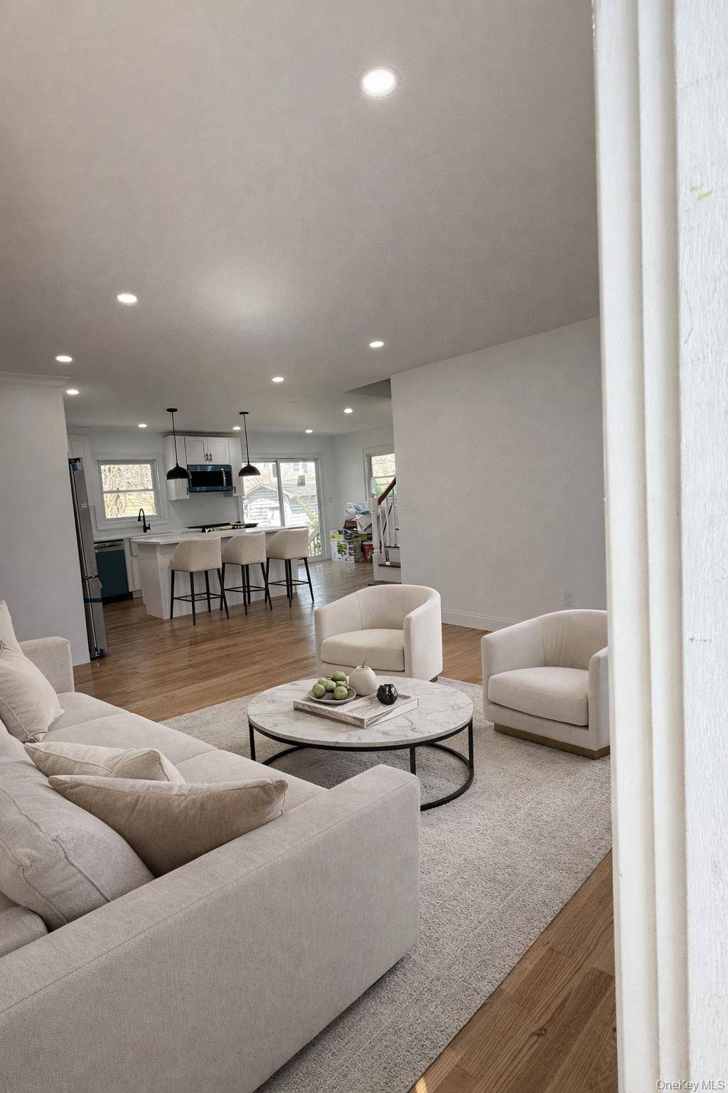 3 Bedroom Home for Sale in Westbury - New York - USA - 3