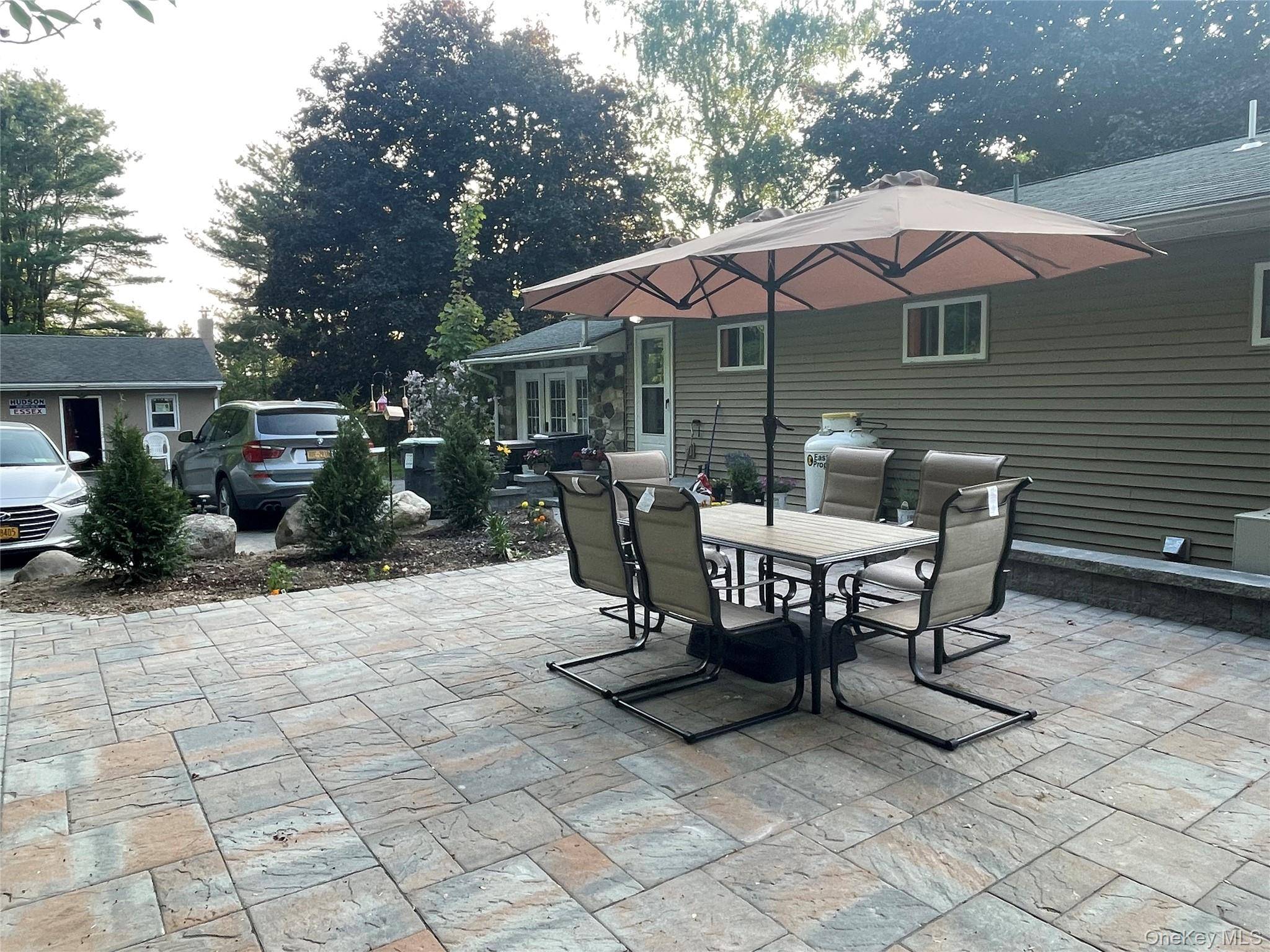 3 Bedroom Home for Sale in Westtown - New York - USA - 3