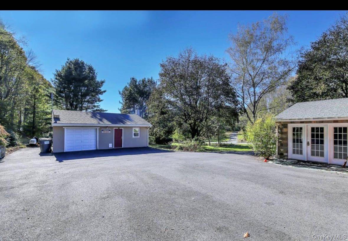3 Bedroom Home for Sale in Westtown - New York - USA - 6