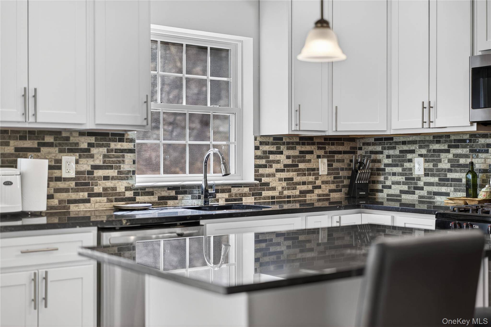 3 Bedroom Home for Sale in Westtown - New York - USA - 7