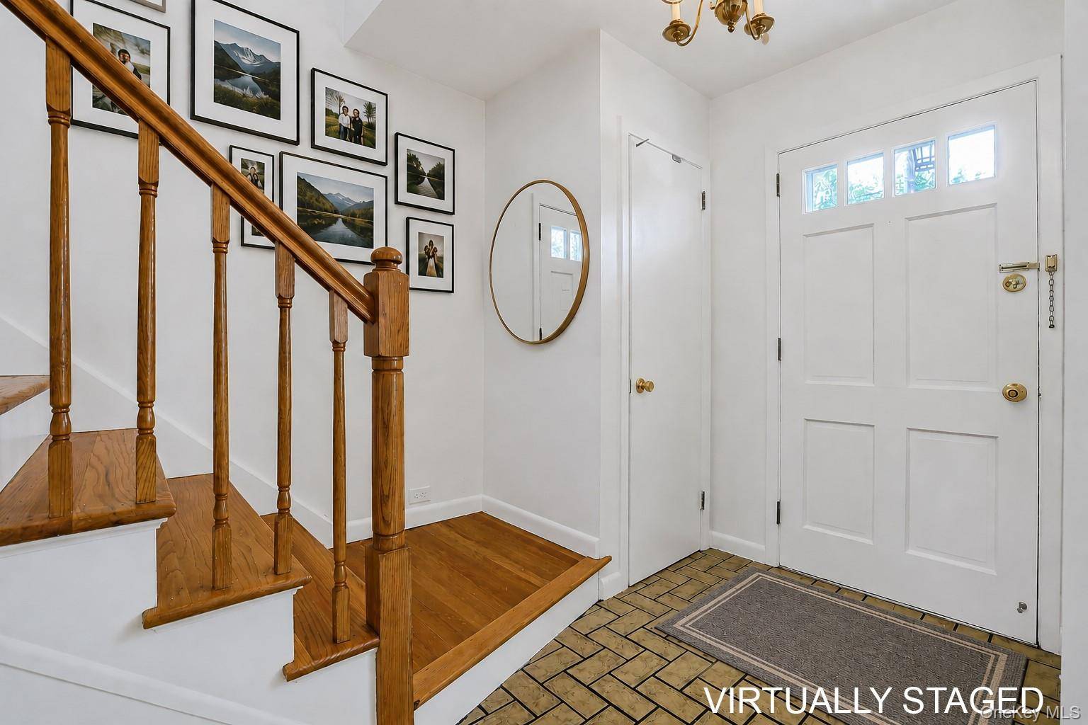3 Bedroom Home for Sale in White Plains - New York - USA - 5