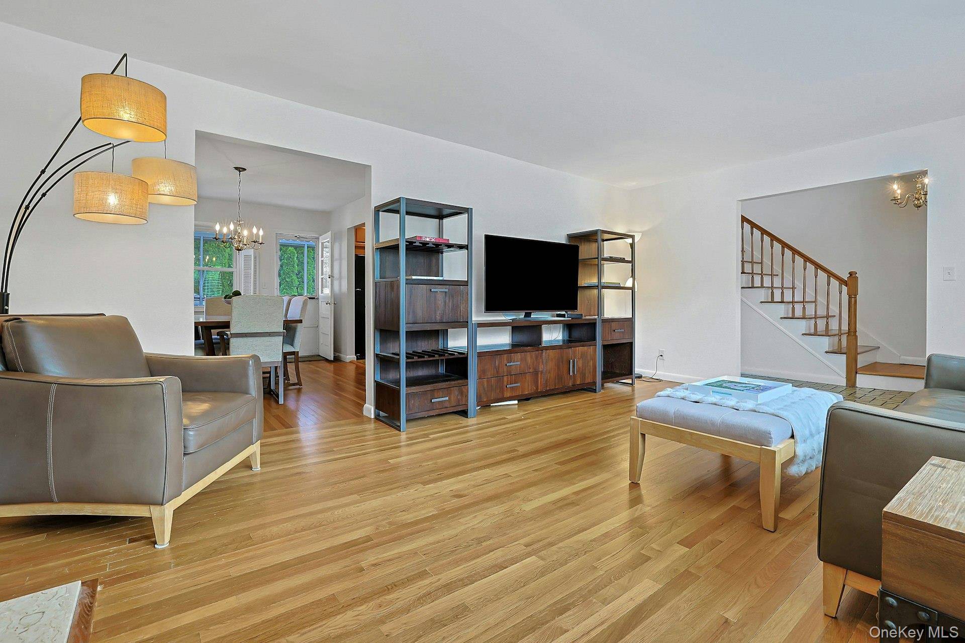 3 Bedroom Home for Sale in White Plains - New York - USA - 6
