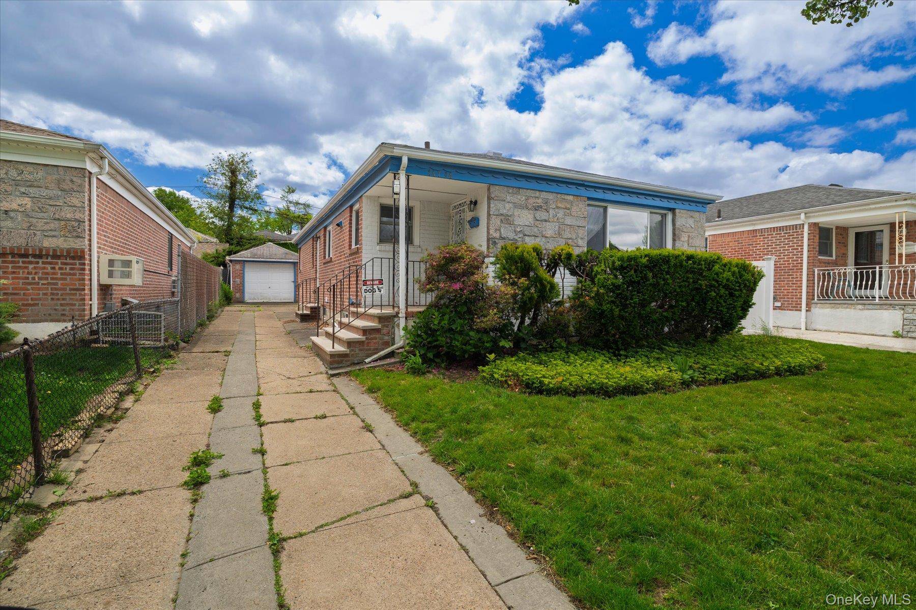 Casa de 3 Dormitorios en Venta en Whitestone - Nueva York - EE. UU. - 4