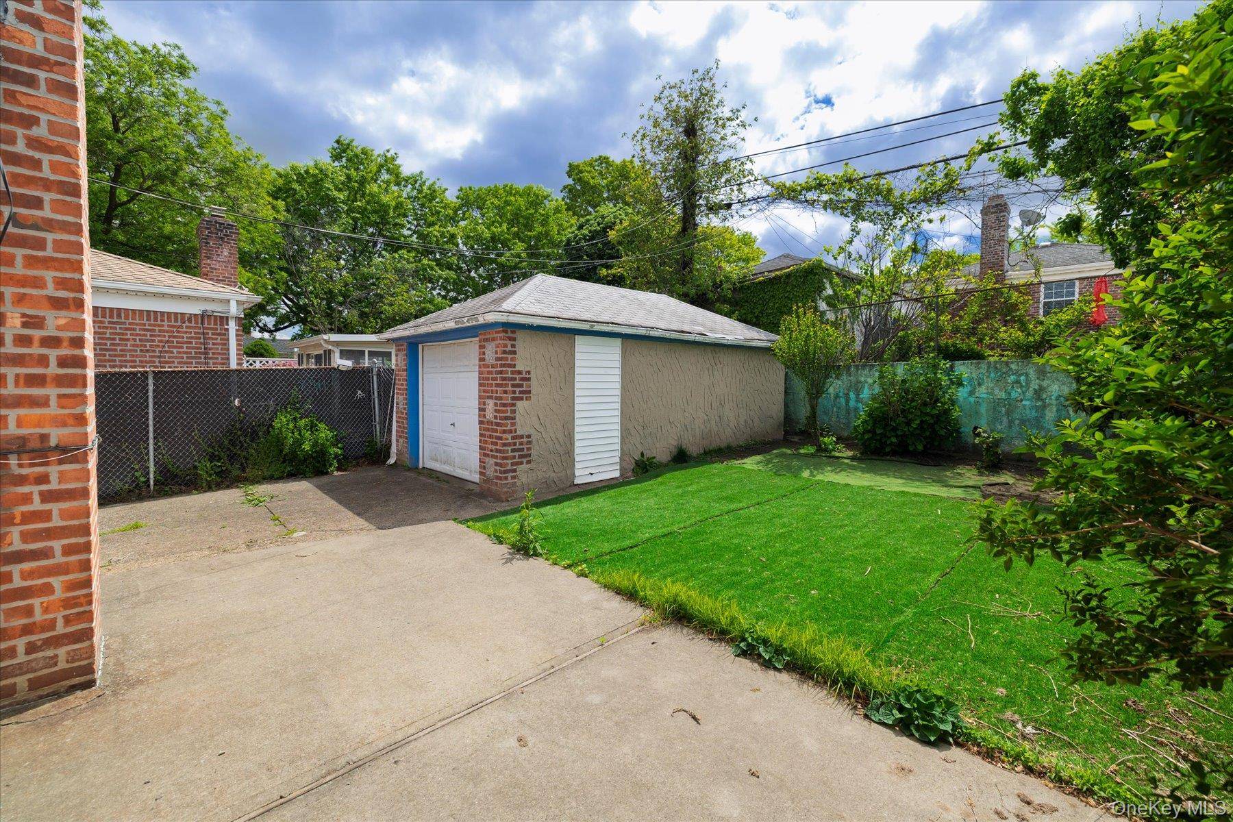 Casa de 3 Dormitorios en Venta en Whitestone - Nueva York - EE. UU. - 6