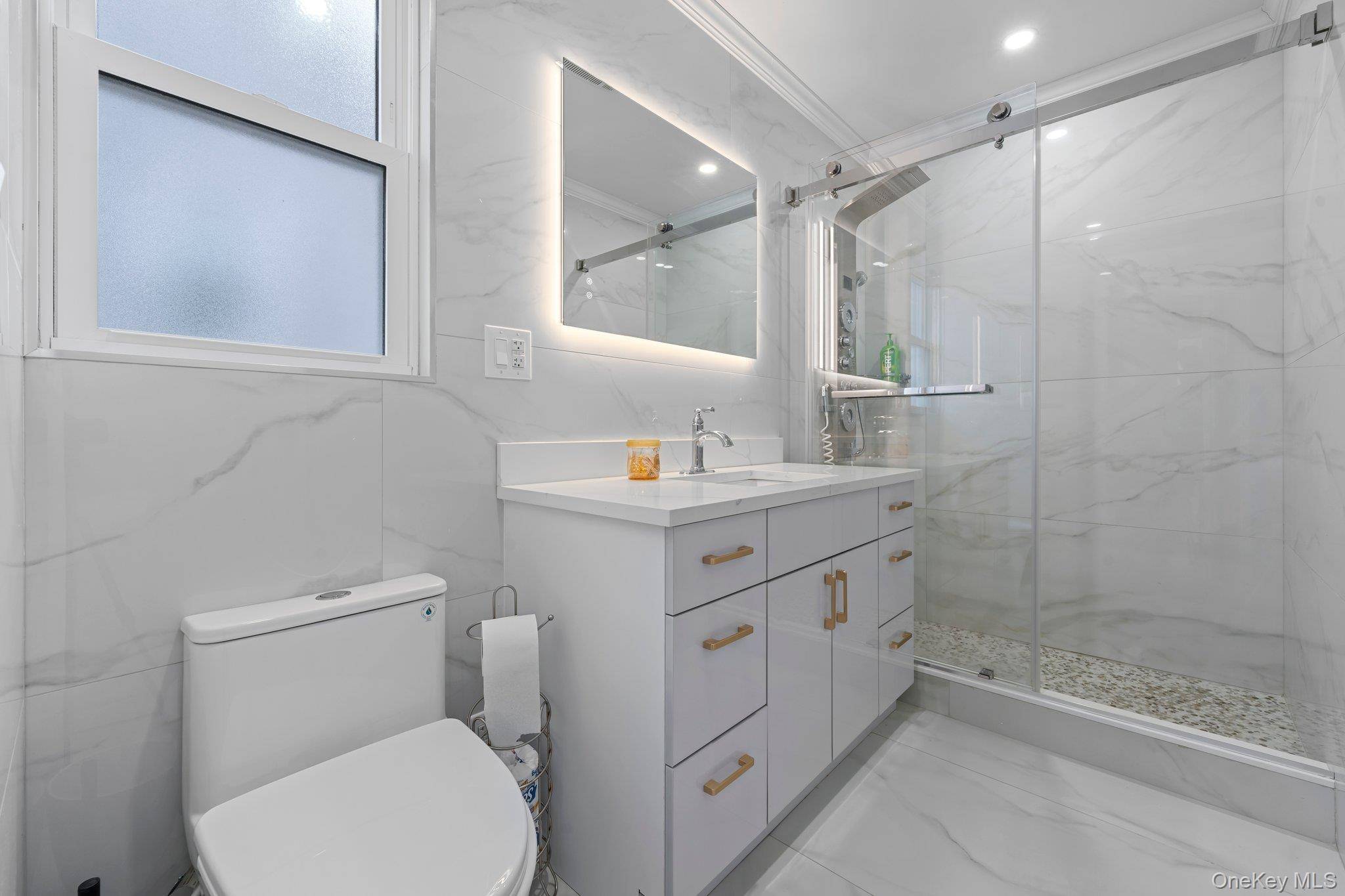 Casa com 3 Quartos à Venda em Whitestone - Nova Iorque - EUA - 6