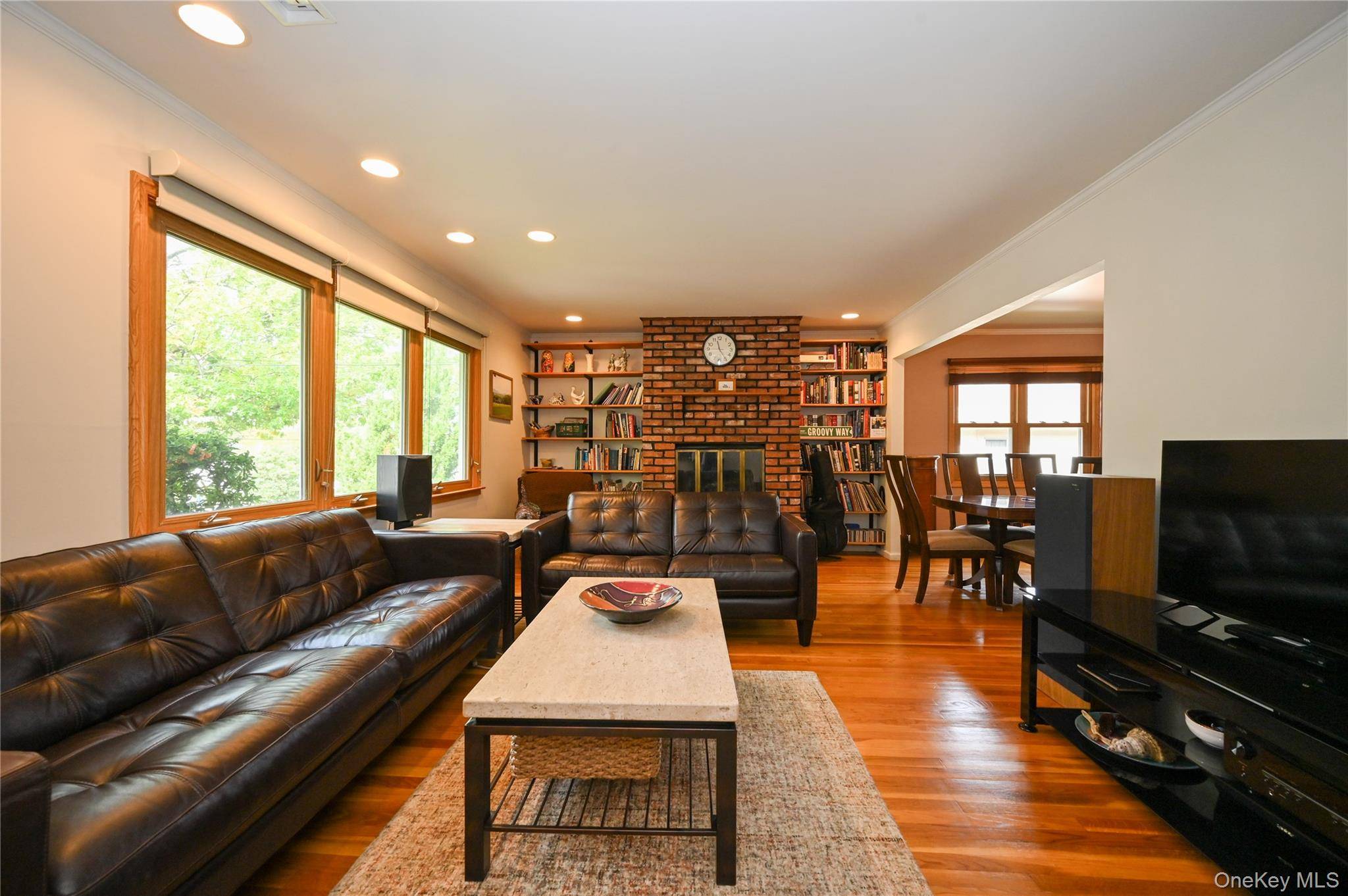 Casa de 3 Dormitorios en Venta en Whitestone - Nueva York - EE. UU. - 3