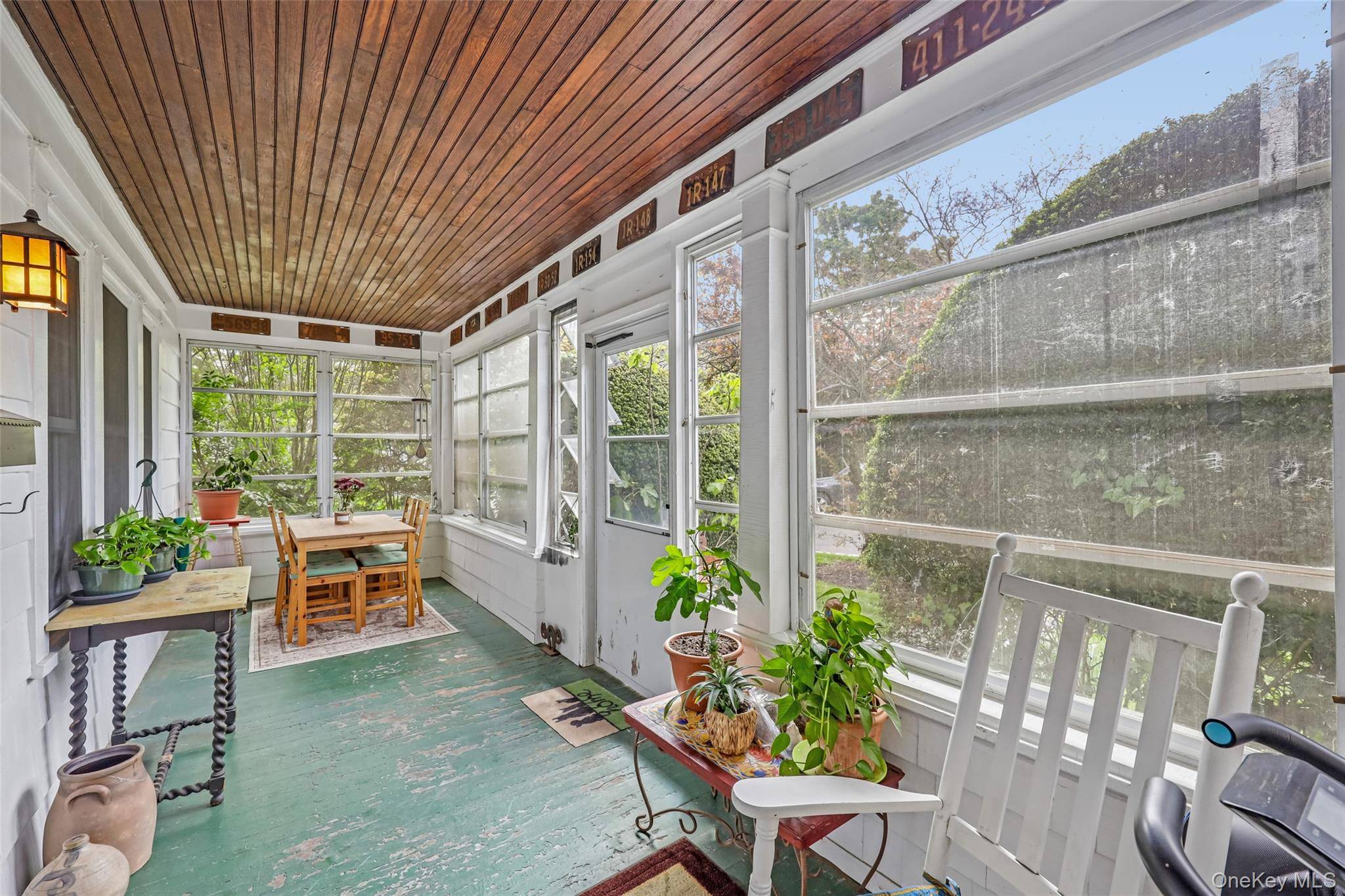 3 Bedroom Home for Sale in Woodmere - New York - USA - 4