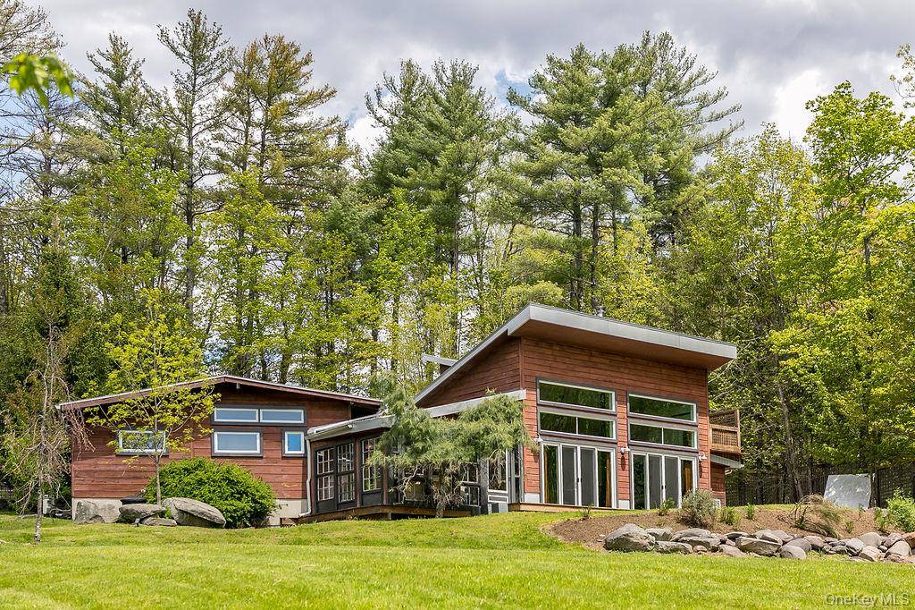 3 Bedroom Home for Sale in Woodstock - New York - USA - 1