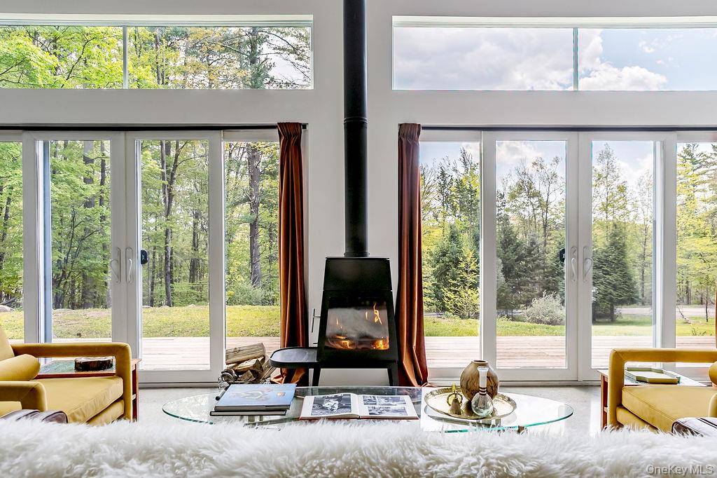 3 Bedroom Home for Sale in Woodstock - New York - USA - 4