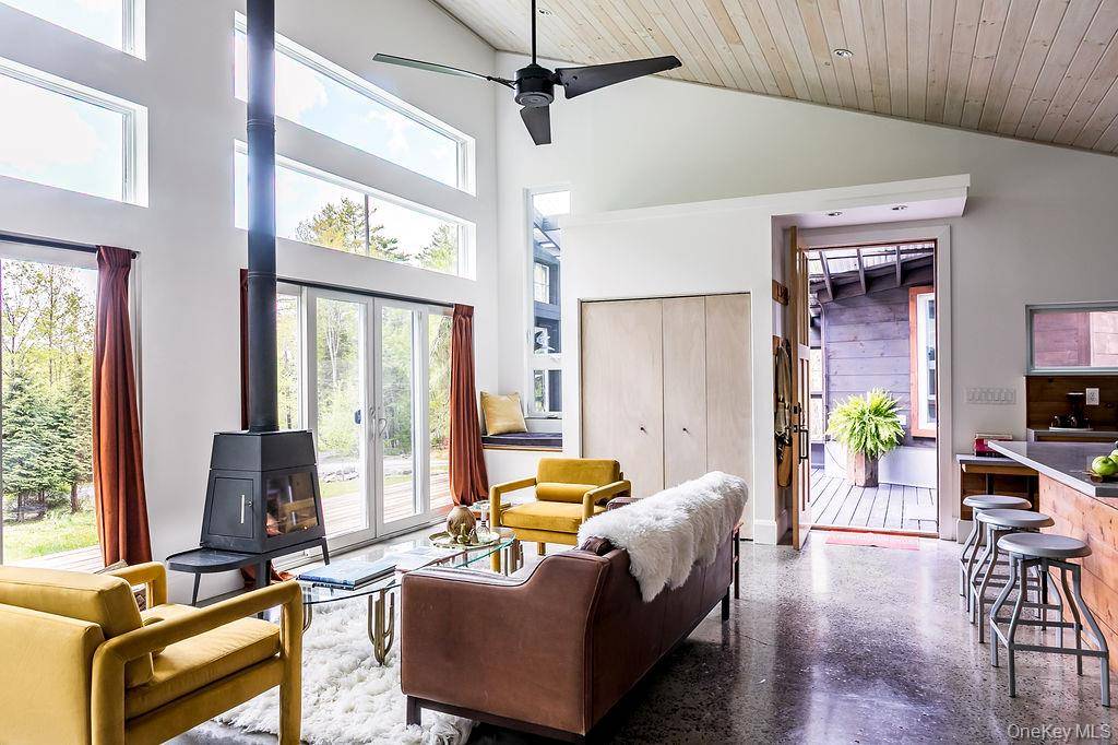 3 Bedroom Home for Sale in Woodstock - New York - USA - 6
