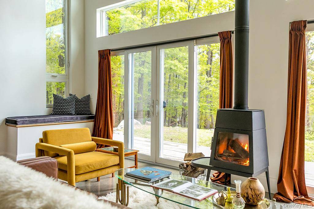 3 Bedroom Home for Sale in Woodstock - New York - USA - 7