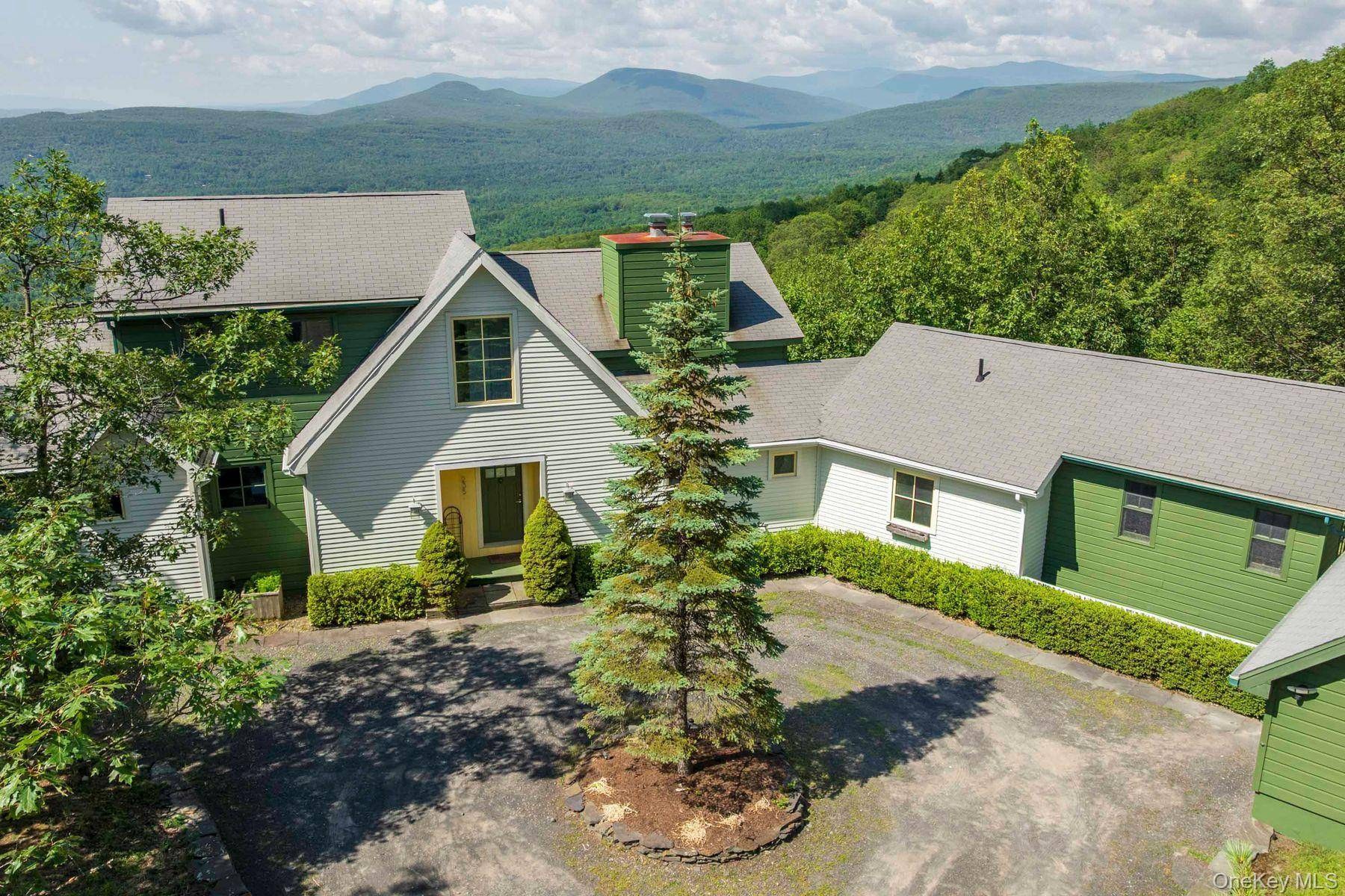 Casa com 3 Quartos à Venda em Woodstock - Nova Iorque - EUA - 2