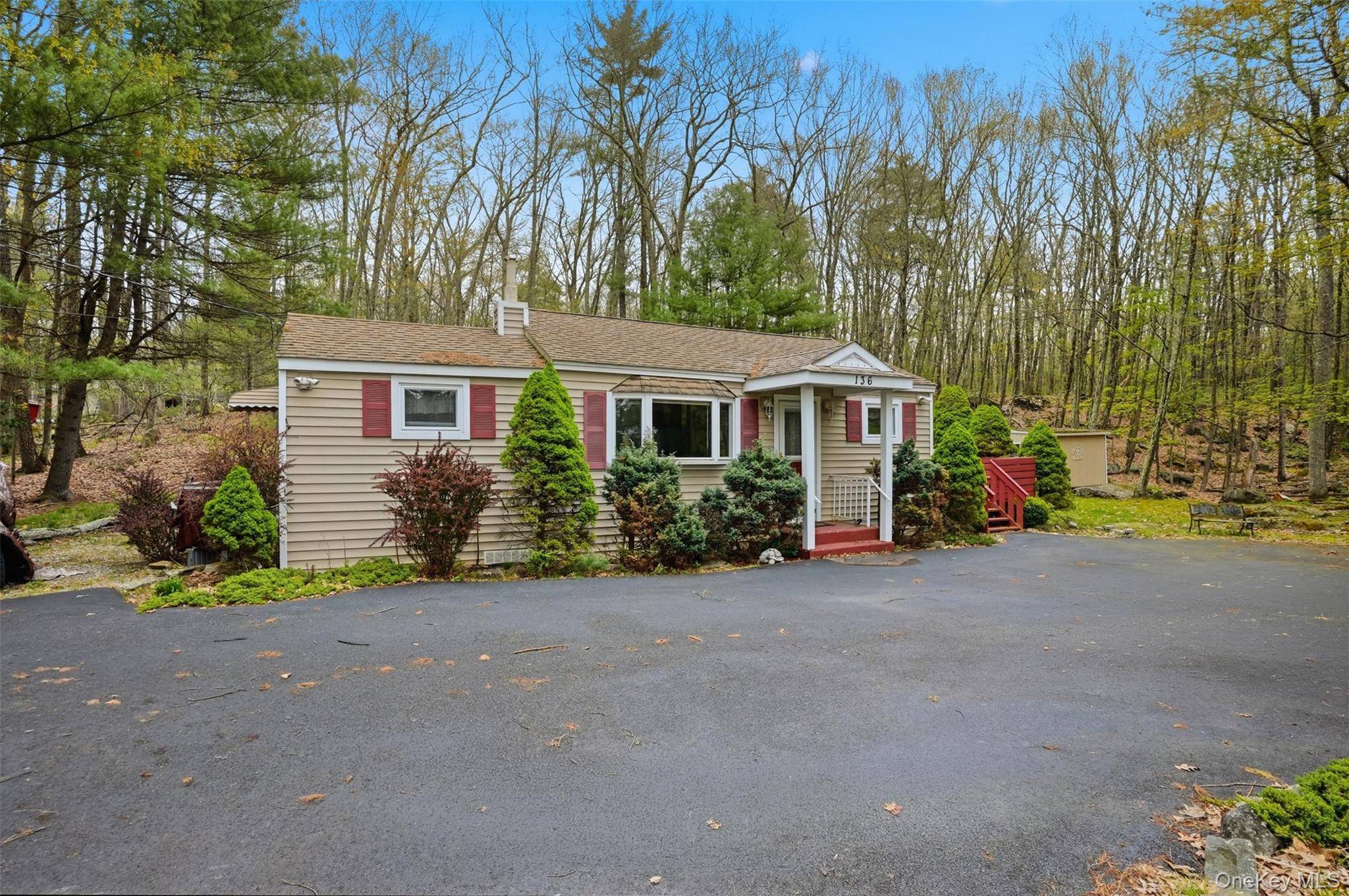 3 Bedroom Home for Sale in Wurtsboro - New York - USA - 2