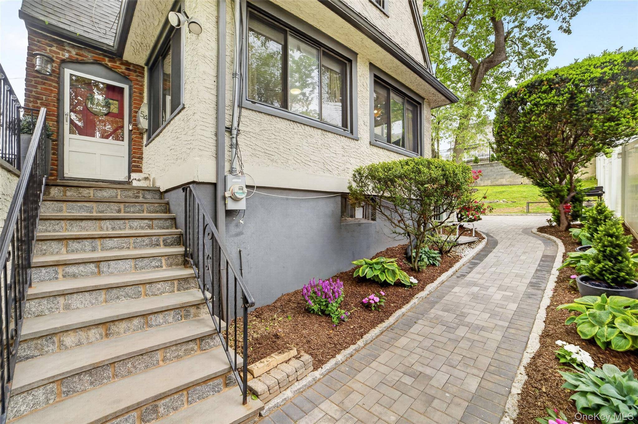 Casa com 3 Quartos à Venda em Yonkers - Nova Iorque - EUA - 4