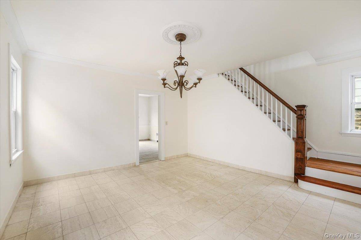 Casa com 3 Quartos à Venda em Yonkers - Nova Iorque - EUA - 8