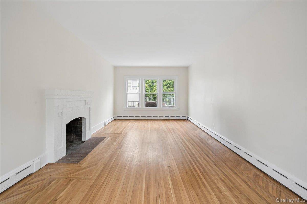 Casa com 3 Quartos à Venda em Yonkers - Nova Iorque - EUA - 4