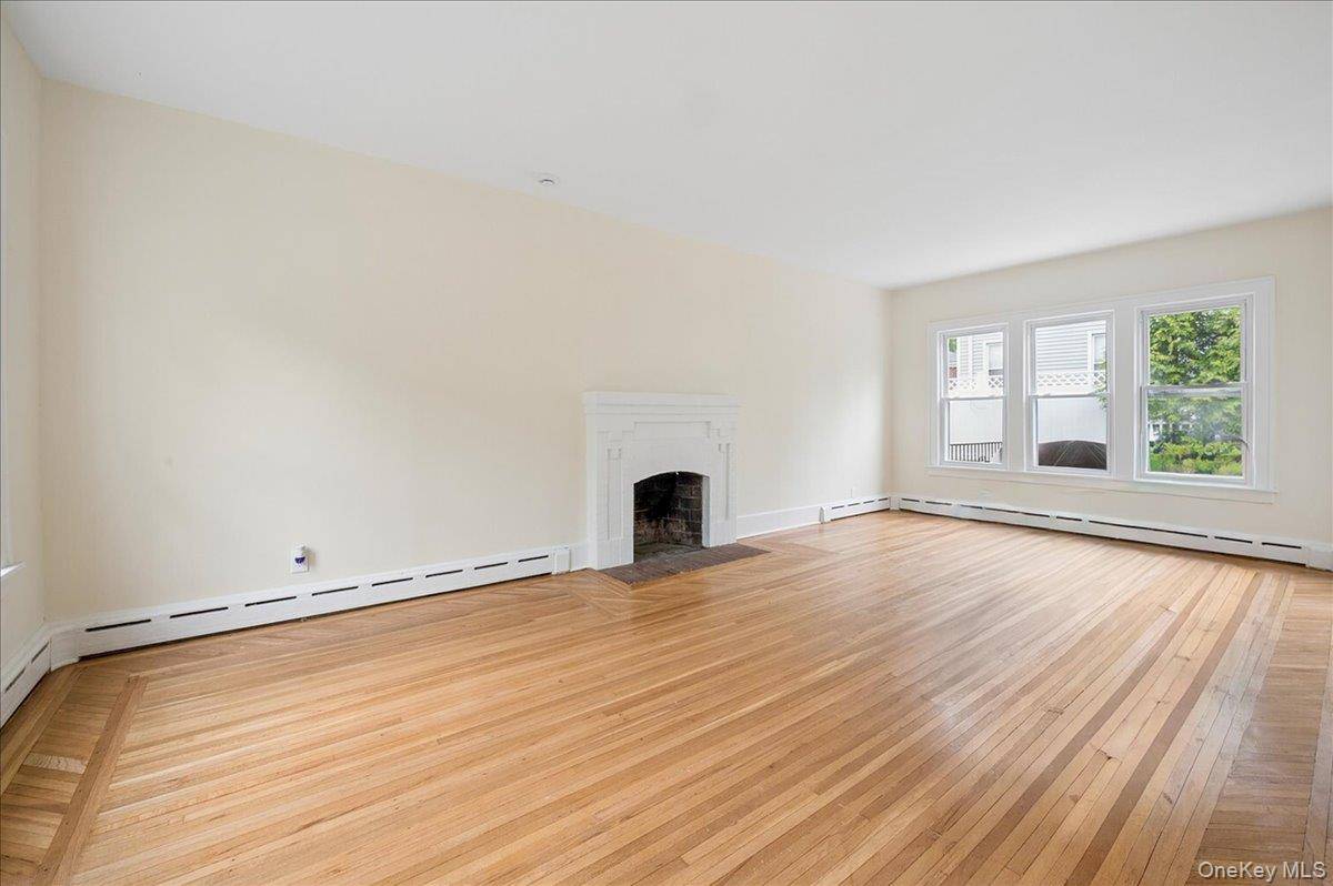 Casa com 3 Quartos à Venda em Yonkers - Nova Iorque - EUA - 5