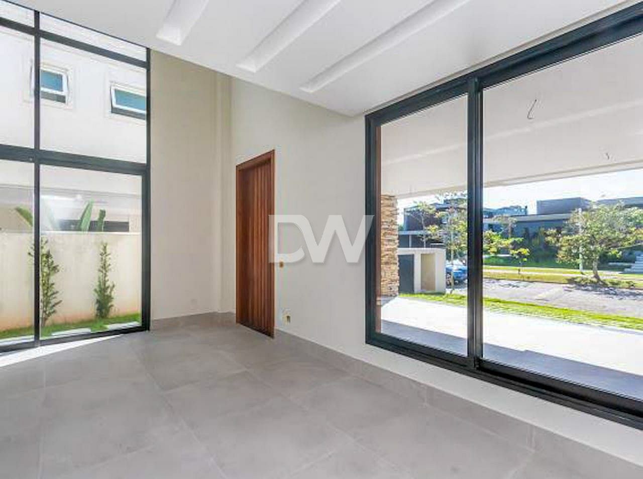 Casa com 3 Suítes à Venda em Balneário Camboriú - Santa Catarina - Brasil - 7