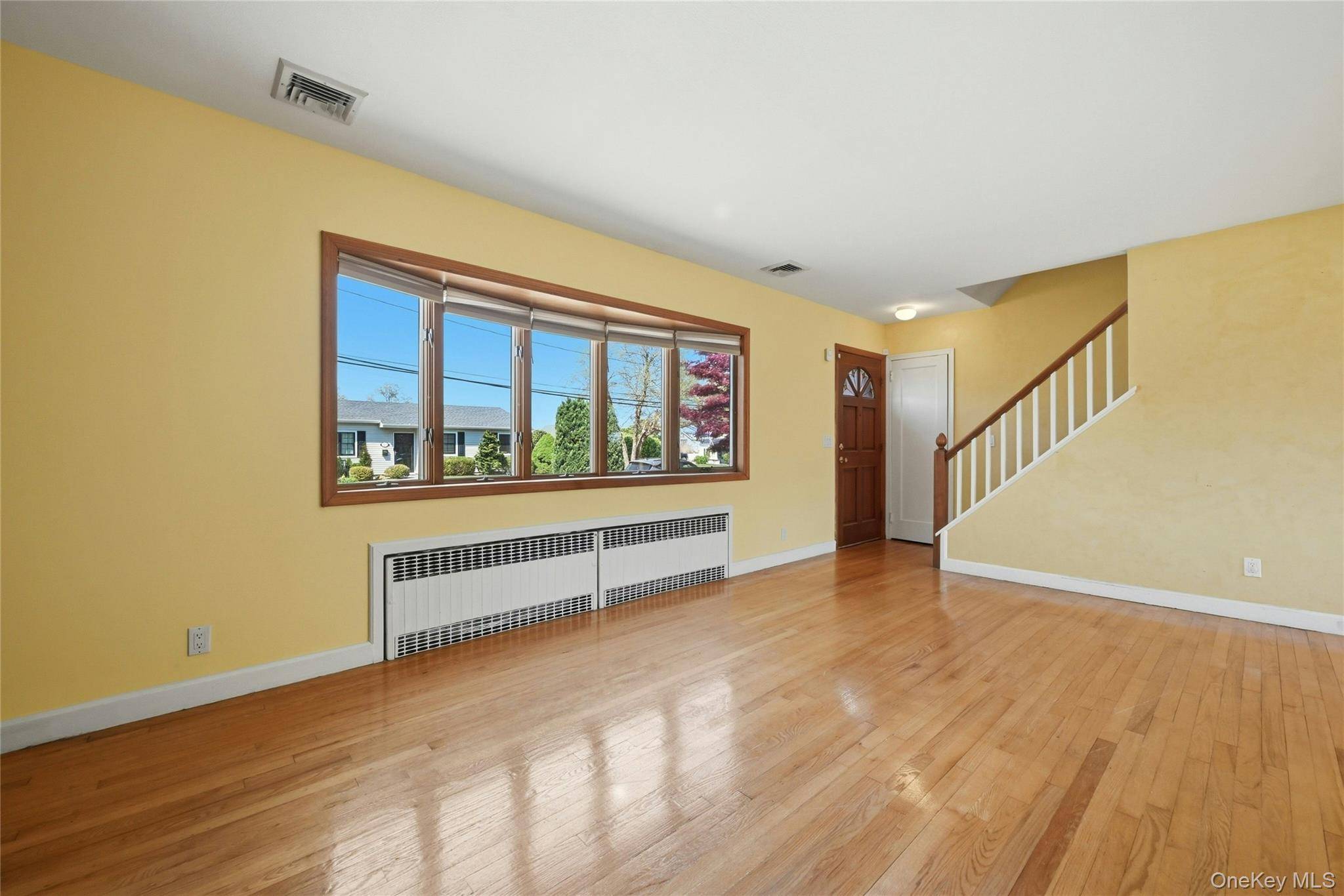 Casa de 4 Dormitorios Frente al Mar en Venta en Amityville - Nueva York - EE. UU. - 4