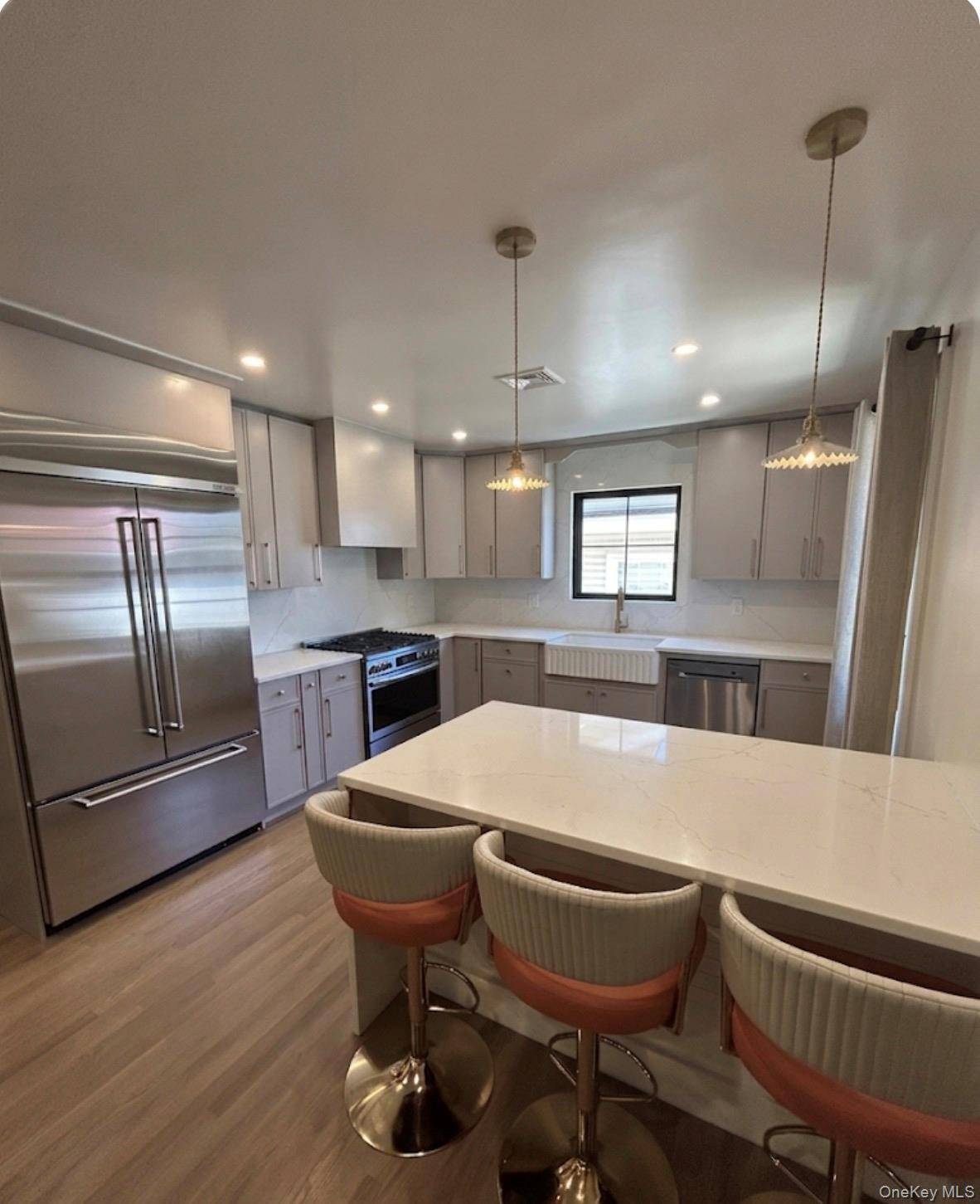Casa de 4 Dormitorios Frente al Mar en Venta en Bronx - Nueva York - EE. UU. - 8