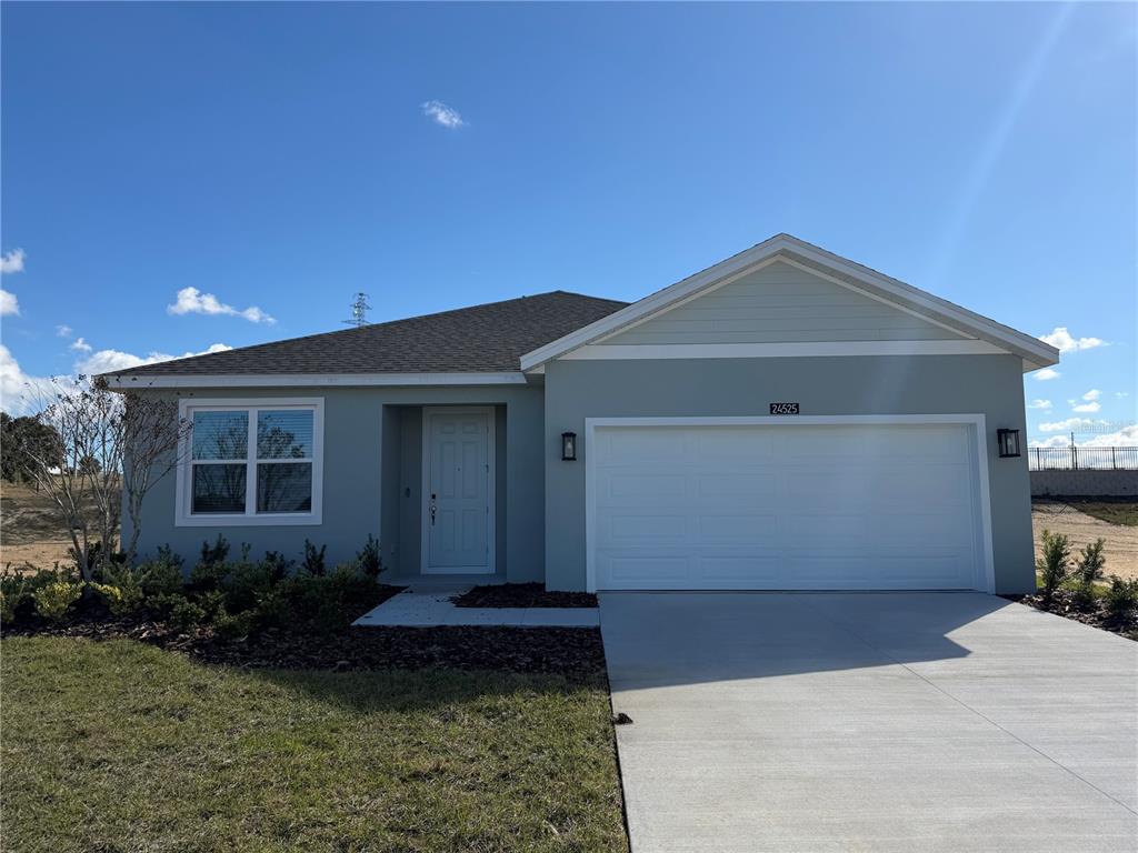4 Bedroom Waterfront Home for Sale in Howey In The Hills - Florida - USA - 1