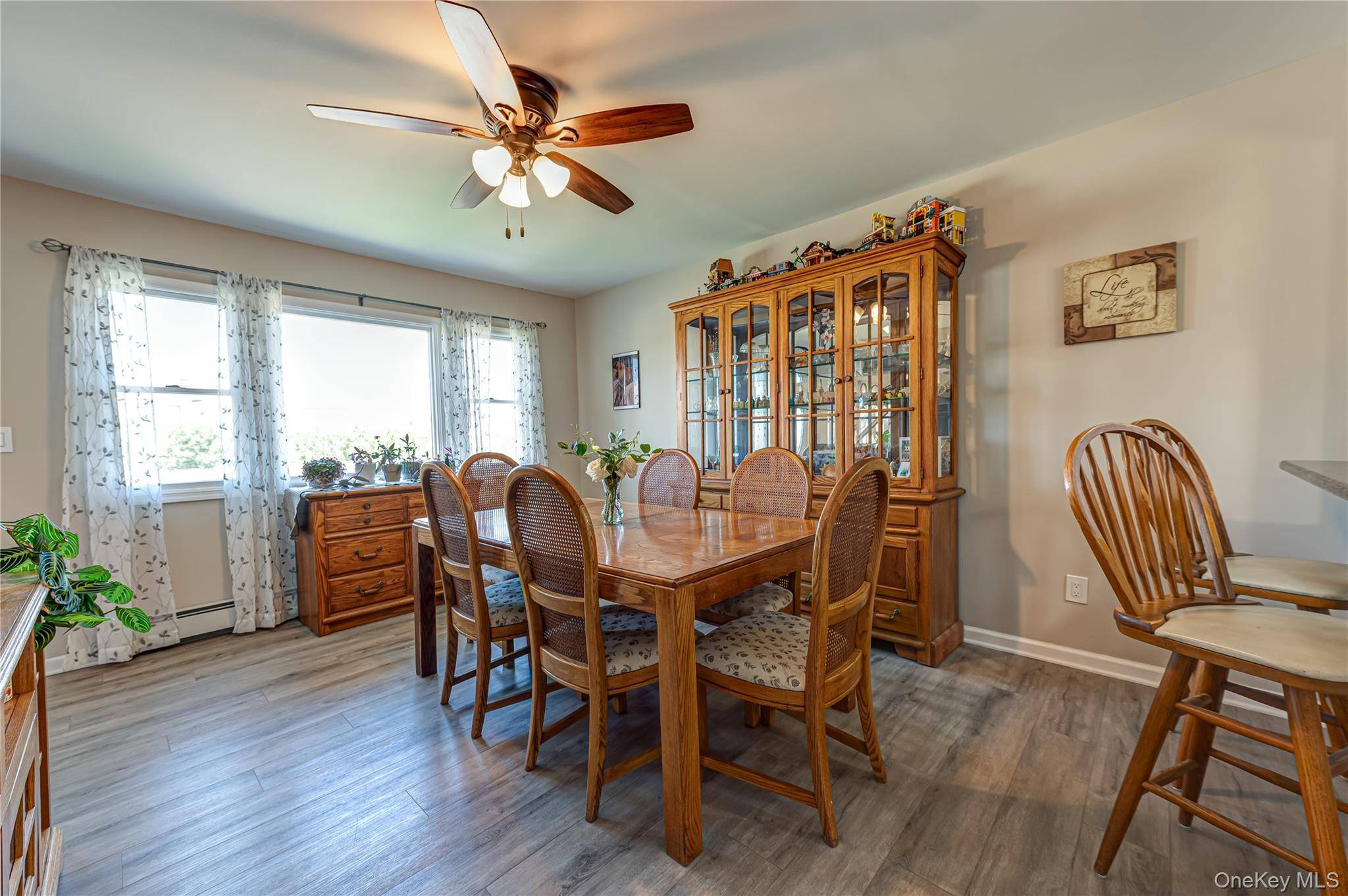 Casa de 4 Dormitorios Frente al Mar en Venta en Lindenhurst - Nueva York - EE. UU. - 6