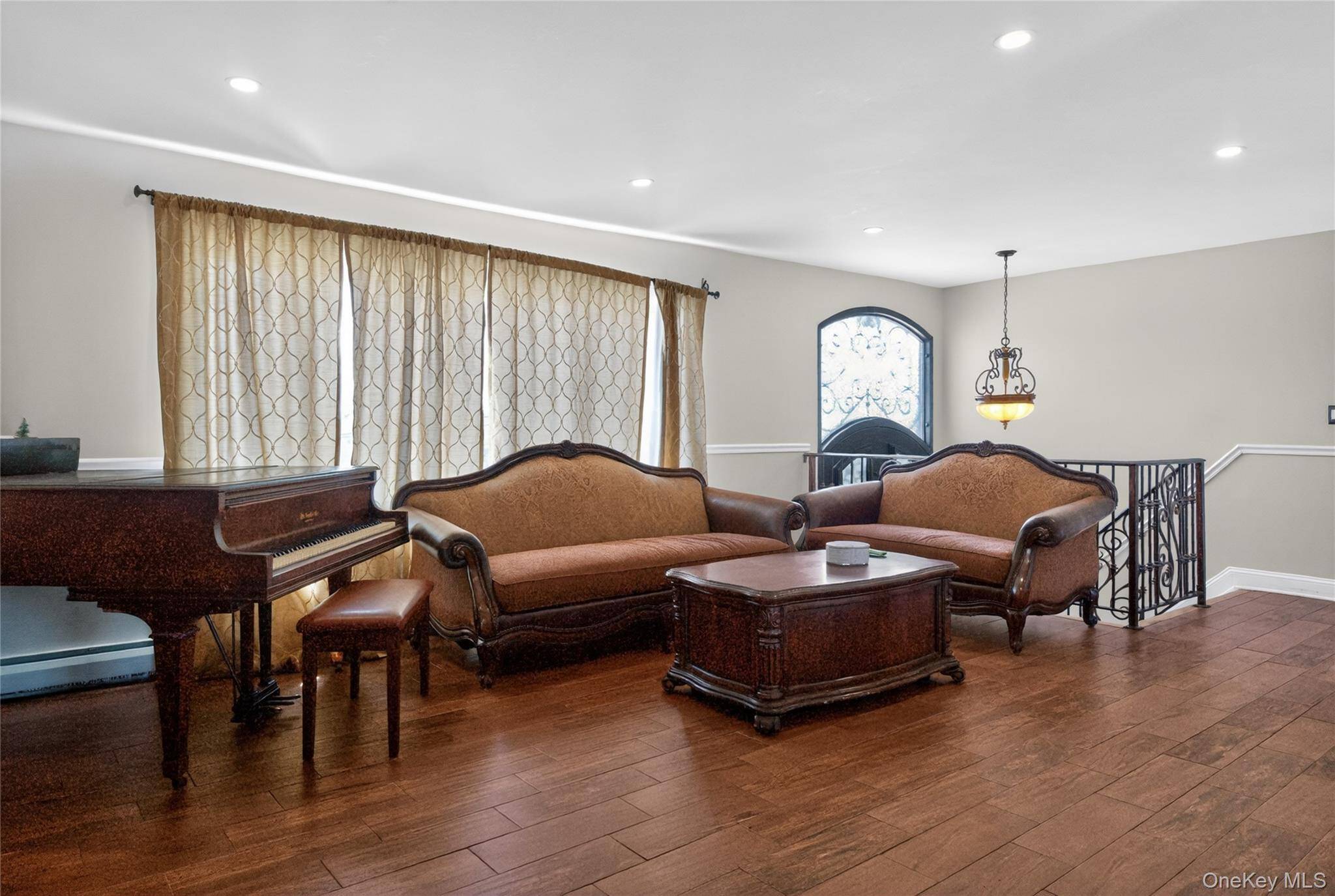 Casa com 4 Quartos à Beira-Mar à Venda em Massapequa - Nova Iorque - EUA - 6