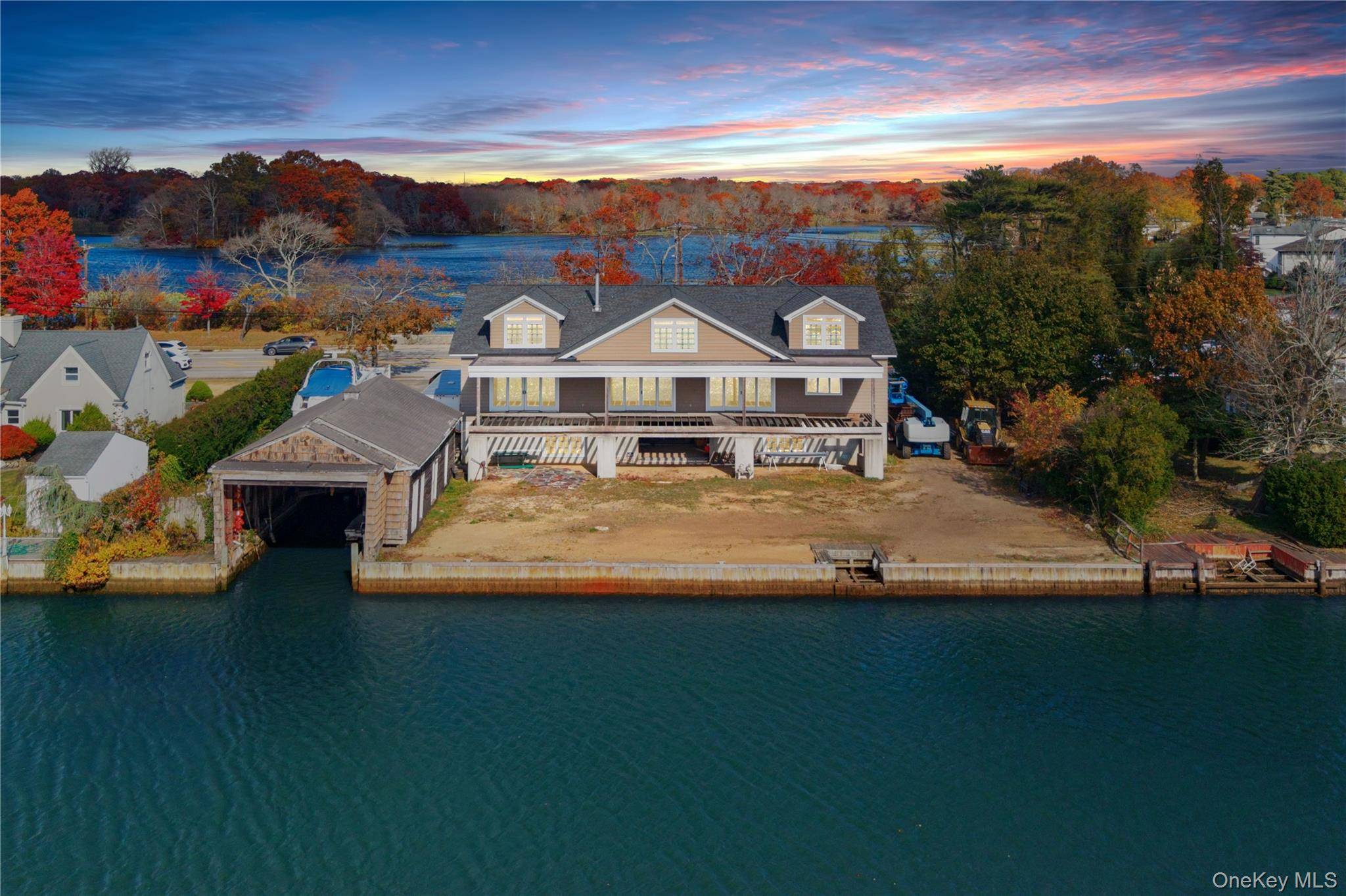 Casa com 4 Quartos à Beira-Mar à Venda em Massapequa - Nova Iorque - EUA - 8