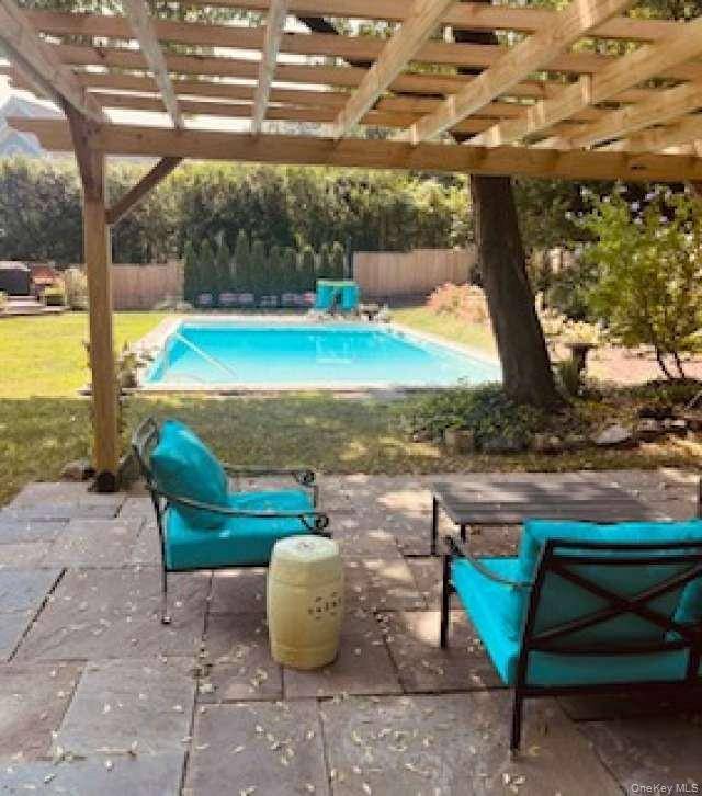 Casa com 4 Quartos à Beira-Mar à Venda em Port Chester - Nova Iorque - EUA - 3