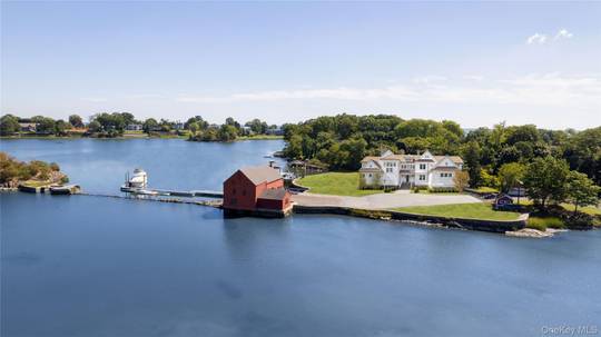 4 Bedroom Waterfront Home for Sale in RYE - NY - USA - 4