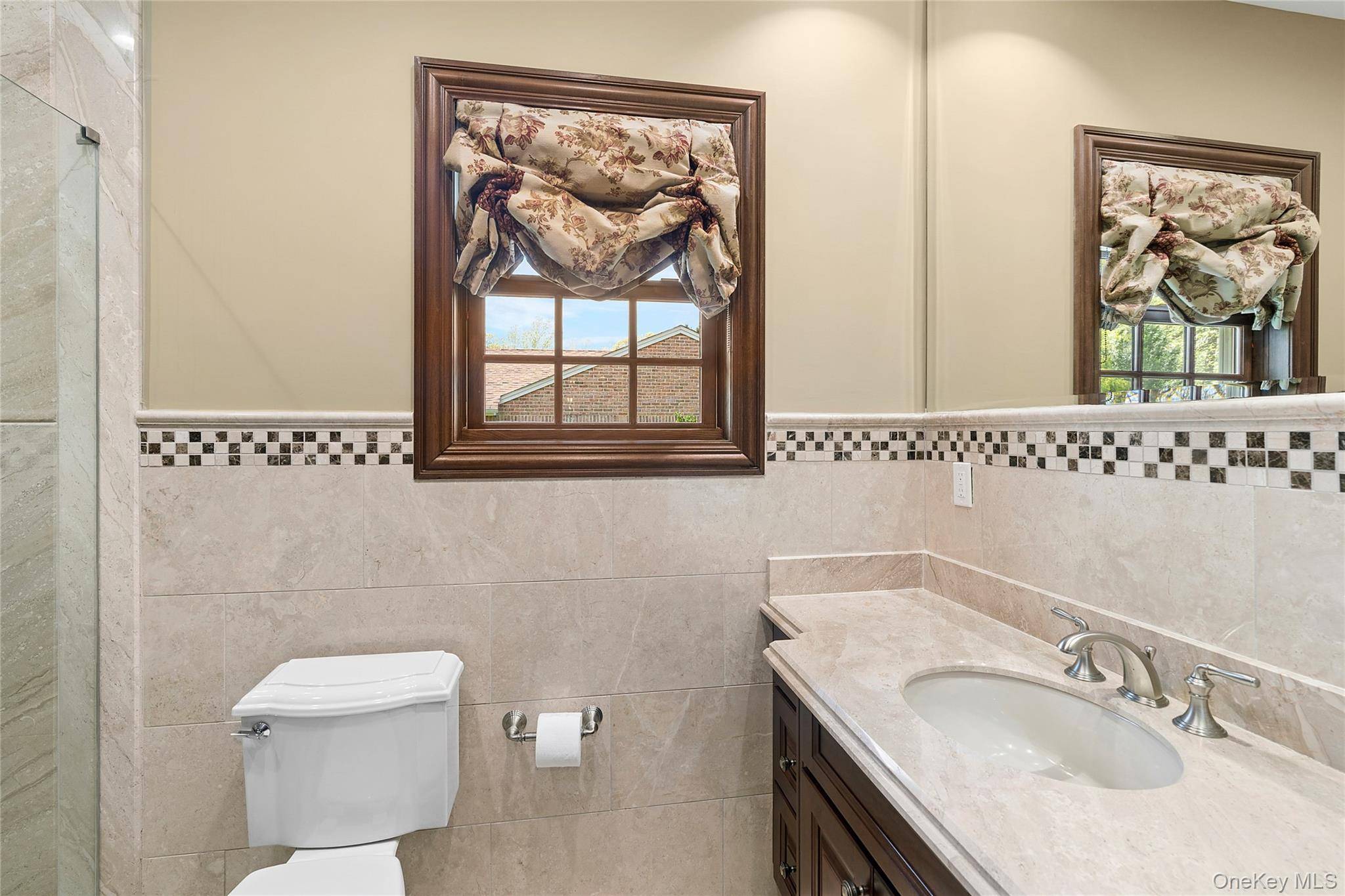 Casa com 4 Quartos à Beira-Mar à Venda em Southold - Nova Iorque - EUA - 8