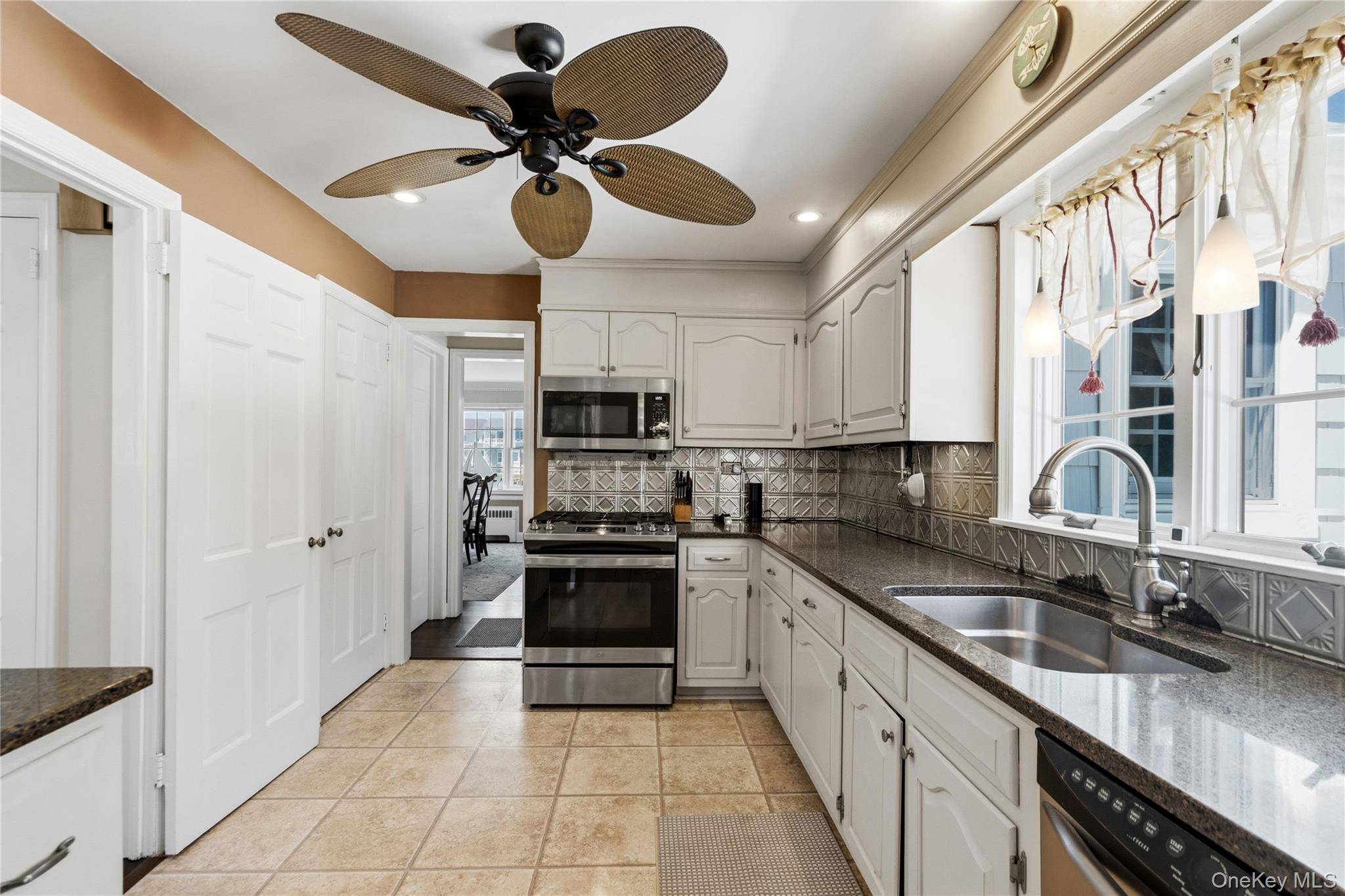 Casa com 4 Quartos à Beira-Mar à Venda em West Islip - Nova Iorque - EUA - 4