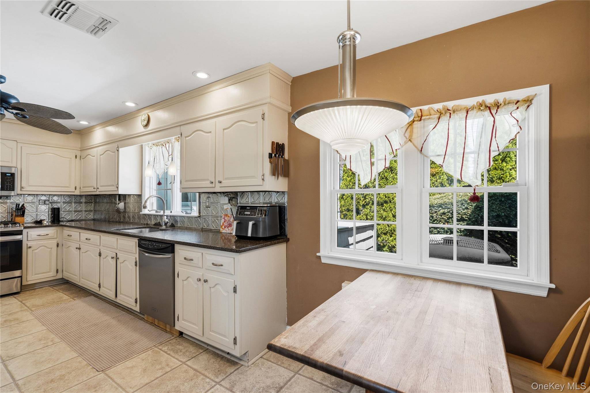 Casa com 4 Quartos à Beira-Mar à Venda em West Islip - Nova Iorque - EUA - 5