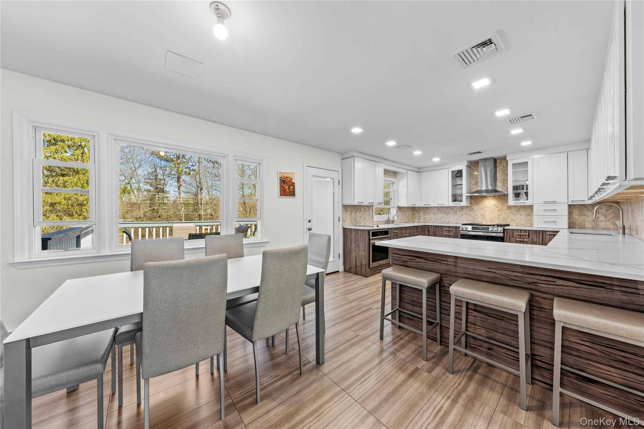 4 Bedroom Home for Sale in Airmont - New York - USA - 6