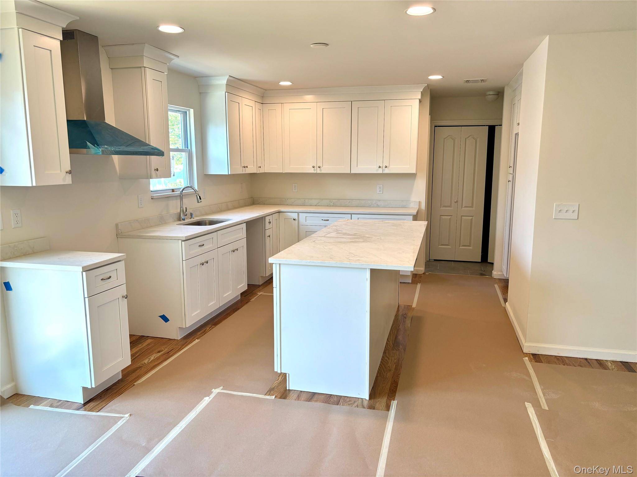 Casa com 4 Quartos à Venda em Amityville - Nova Iorque - EUA - 5