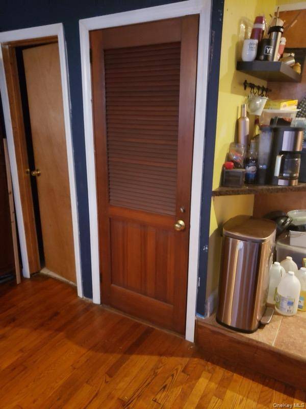 Casa com 4 Quartos à Venda em Amityville - Nova Iorque - EUA - 8